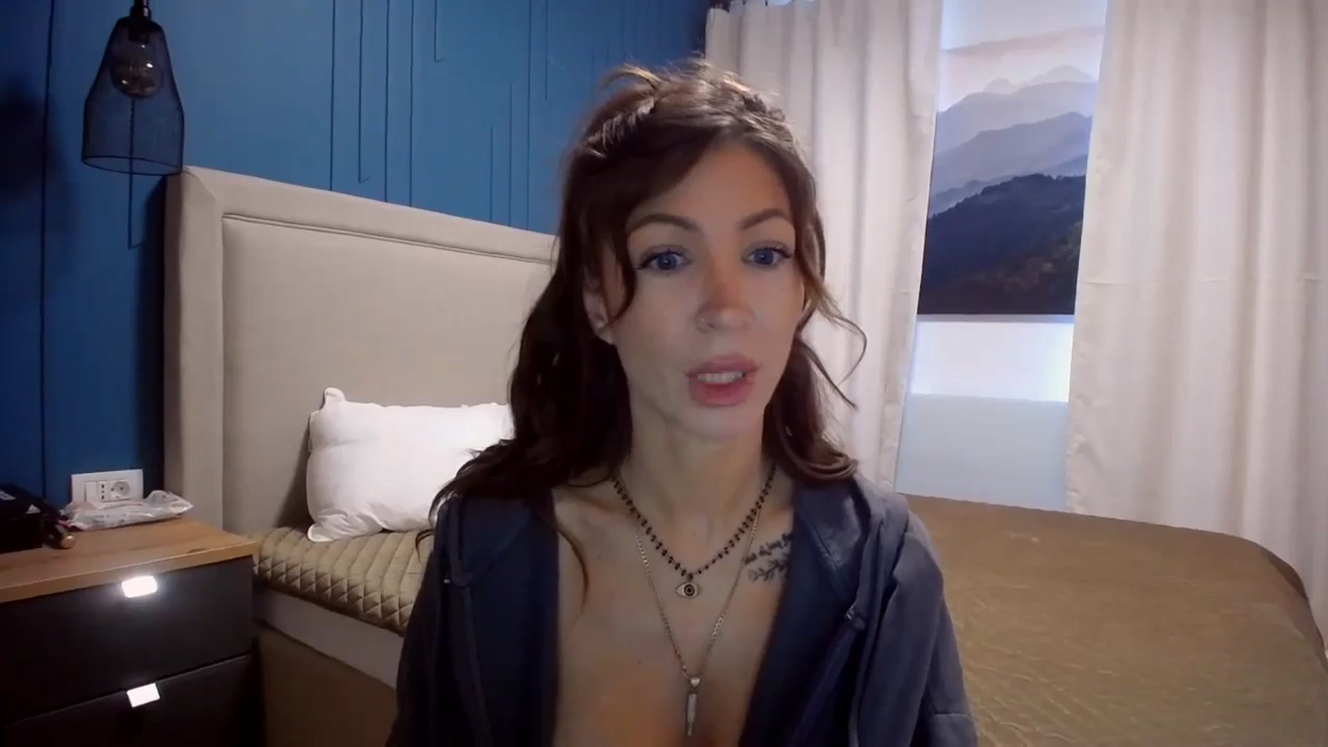 Gallery image thumbnail from Kaylicious's myfreecams stream on, 06/14/2024, 08:45 image 17 of 20