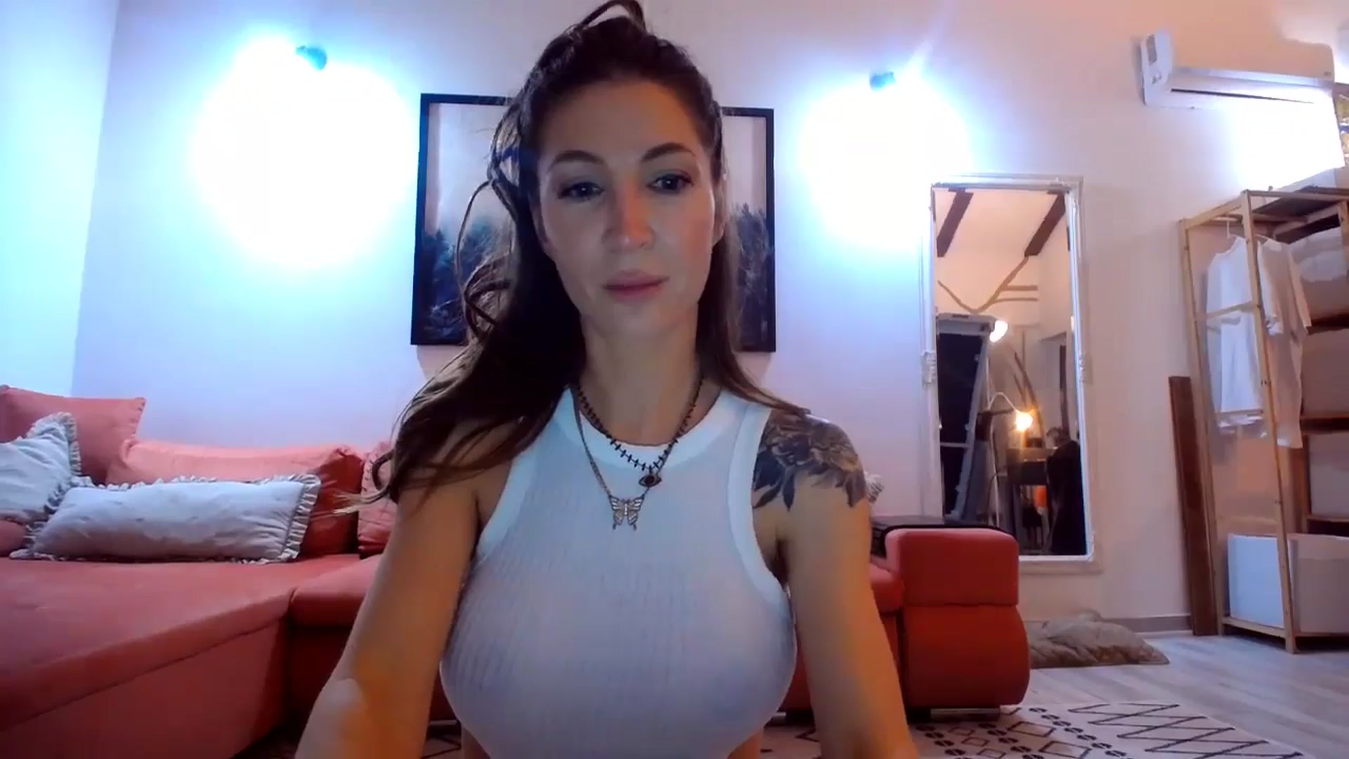 Gallery image thumbnail from Kaylicious's myfreecams stream on, 11/21/2024, 17:03 image 9 of 20