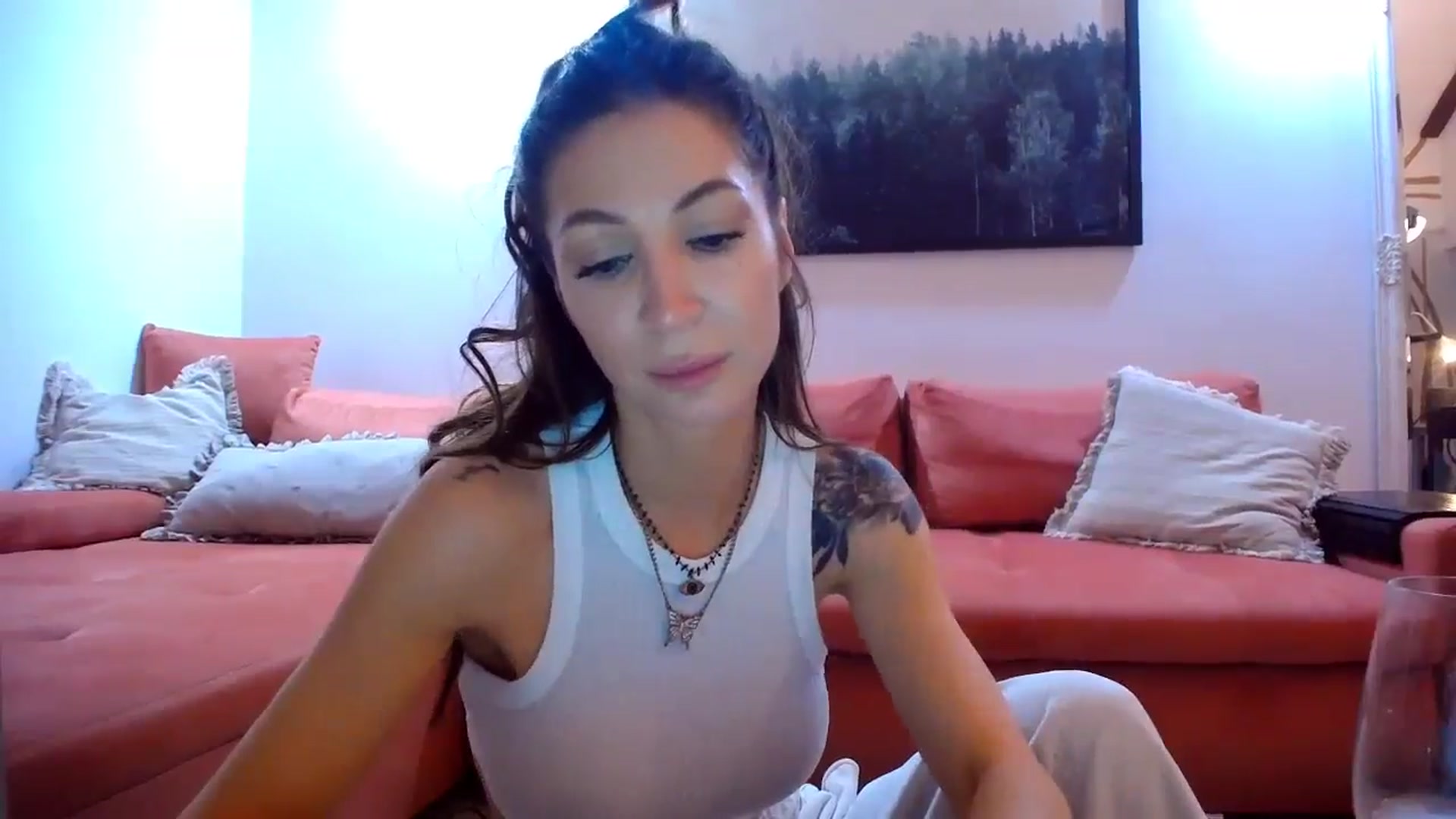 Gallery image thumbnail from Kaylicious's myfreecams stream on, 11/21/2024, 18:05 image 17 of 20