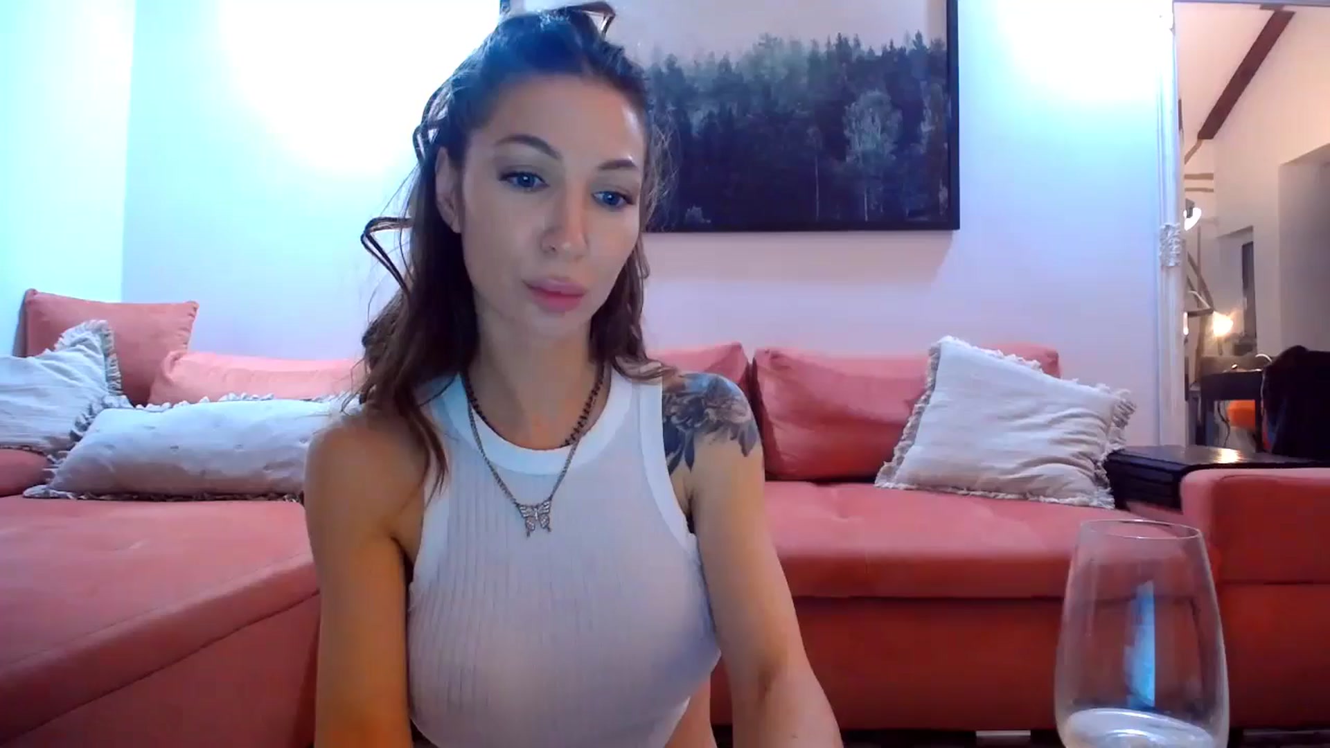 Gallery image thumbnail from Kaylicious's myfreecams stream on, 11/21/2024, 18:05 image 12 of 20