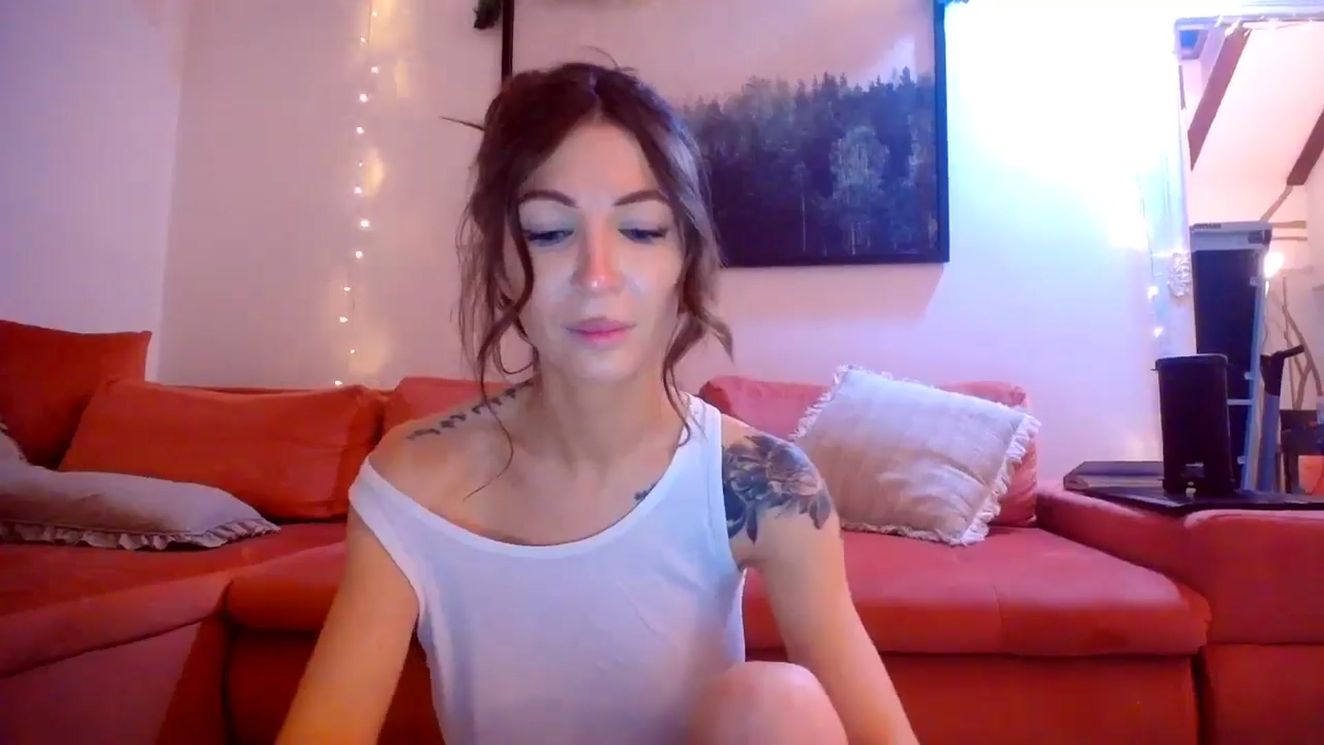 Gallery image thumbnail from Kaylicious's myfreecams stream on, 12/29/2024, 20:59 image 16 of 20