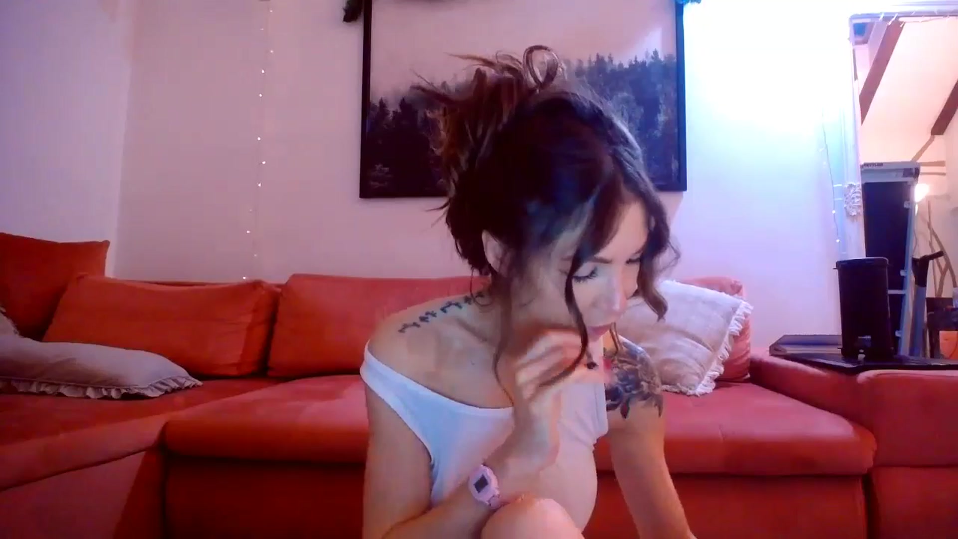 Gallery image thumbnail from Kaylicious's myfreecams stream on, 12/29/2024, 20:59 image 19 of 20