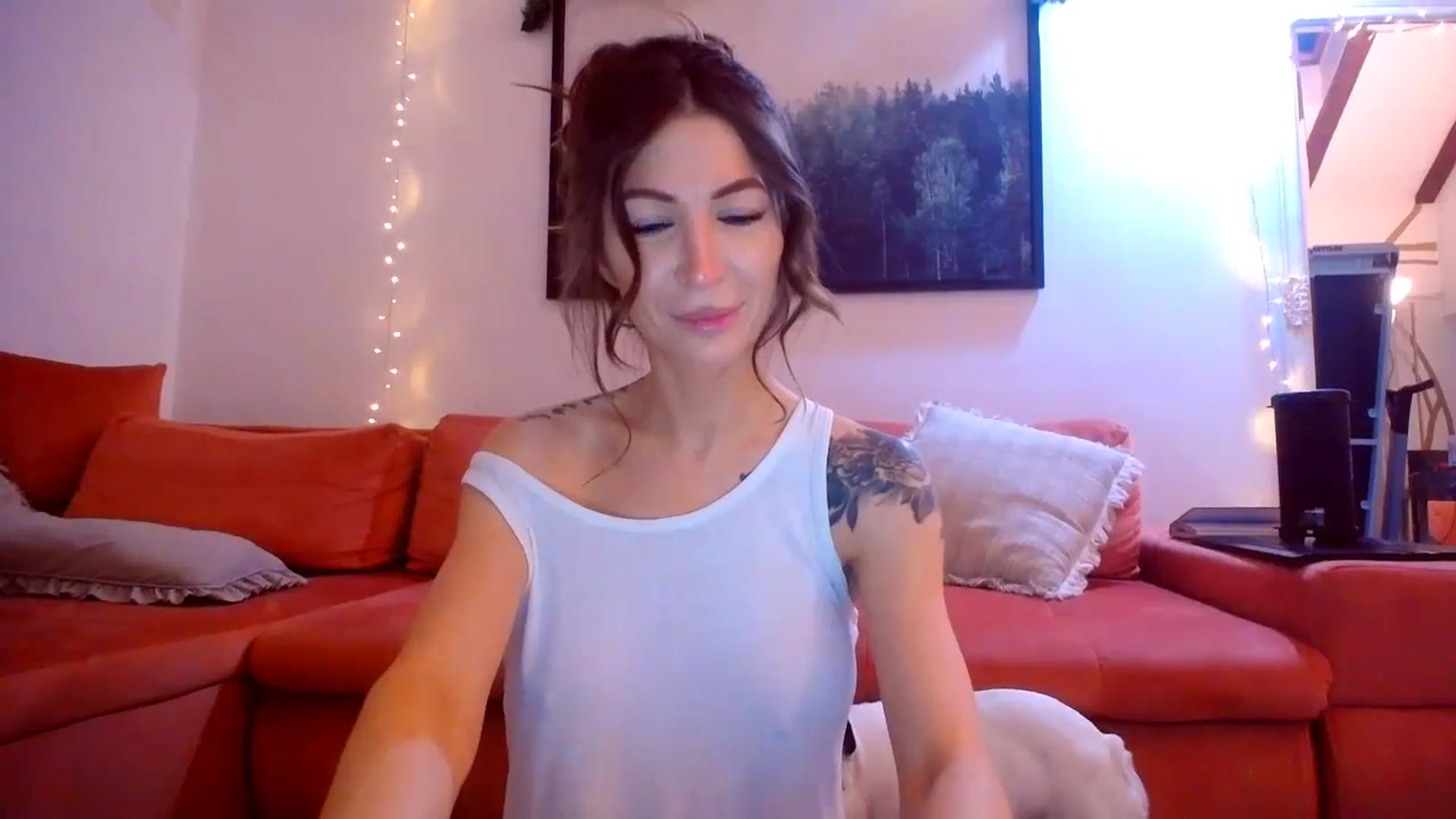 Gallery image thumbnail from Kaylicious's myfreecams stream on, 12/29/2024, 20:59 image 2 of 20