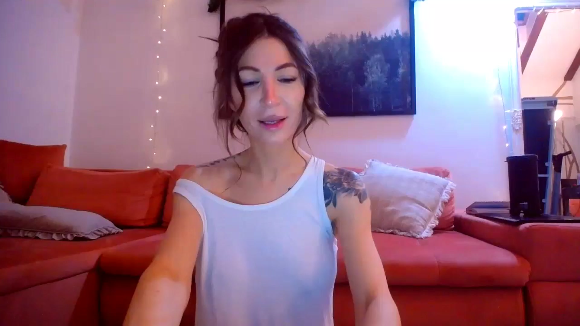 Gallery image thumbnail from Kaylicious's myfreecams stream on, 12/29/2024, 20:59 image 1 of 20