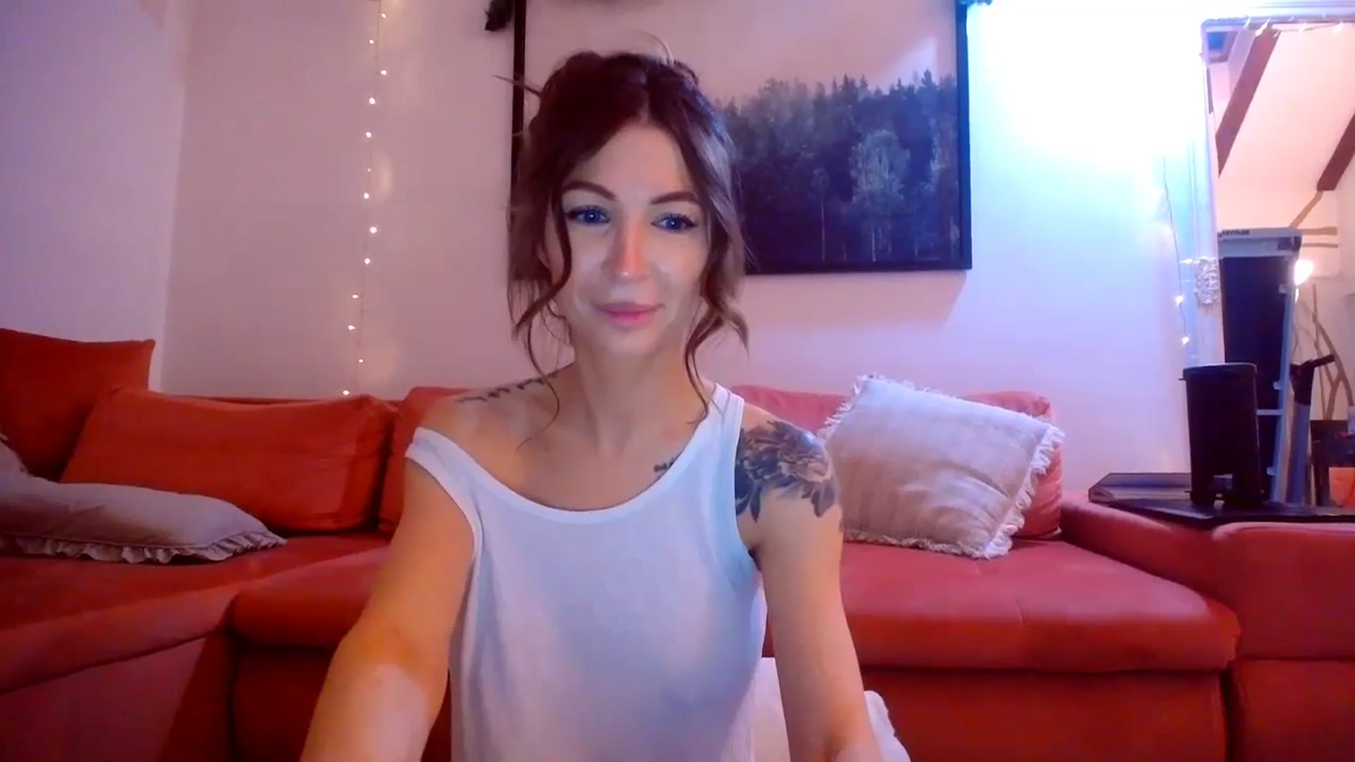 Gallery image thumbnail from Kaylicious's myfreecams stream on, 12/29/2024, 20:59 image 12 of 20
