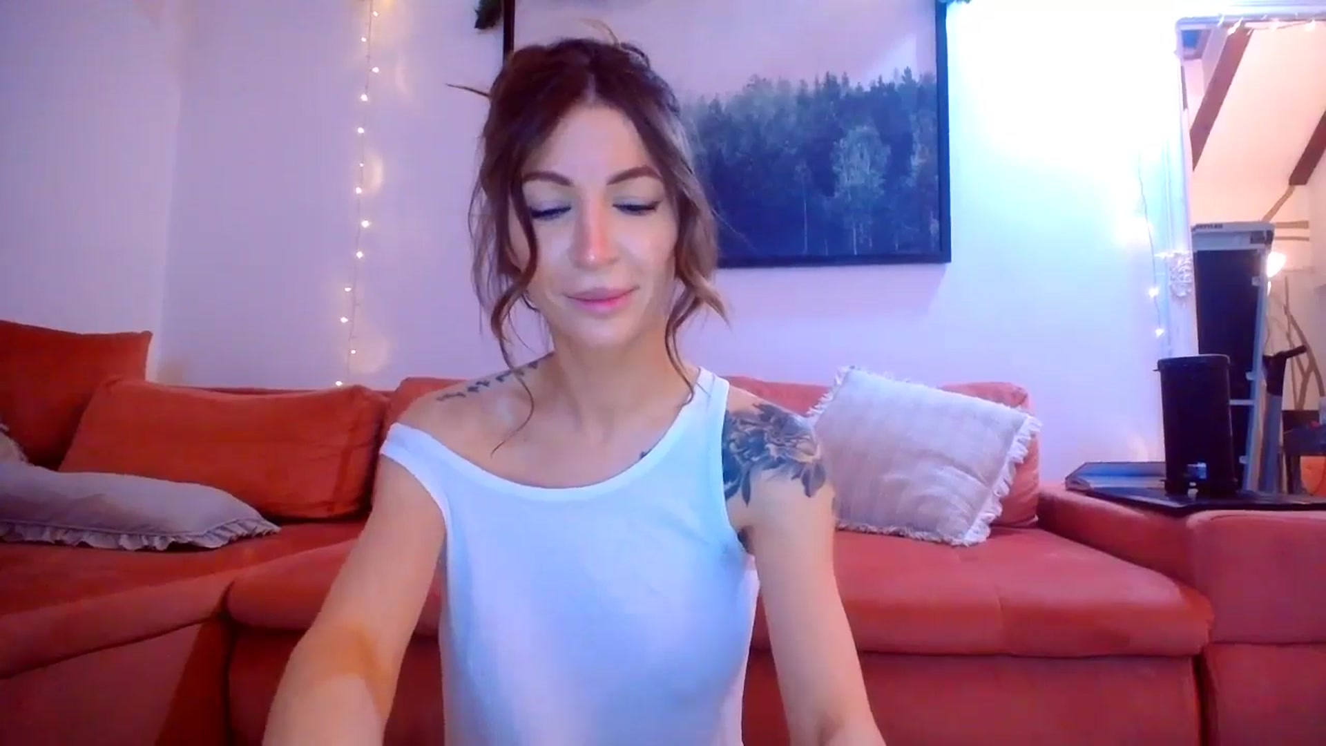 Gallery image thumbnail from Kaylicious's myfreecams stream on, 12/29/2024, 20:59 image 5 of 20