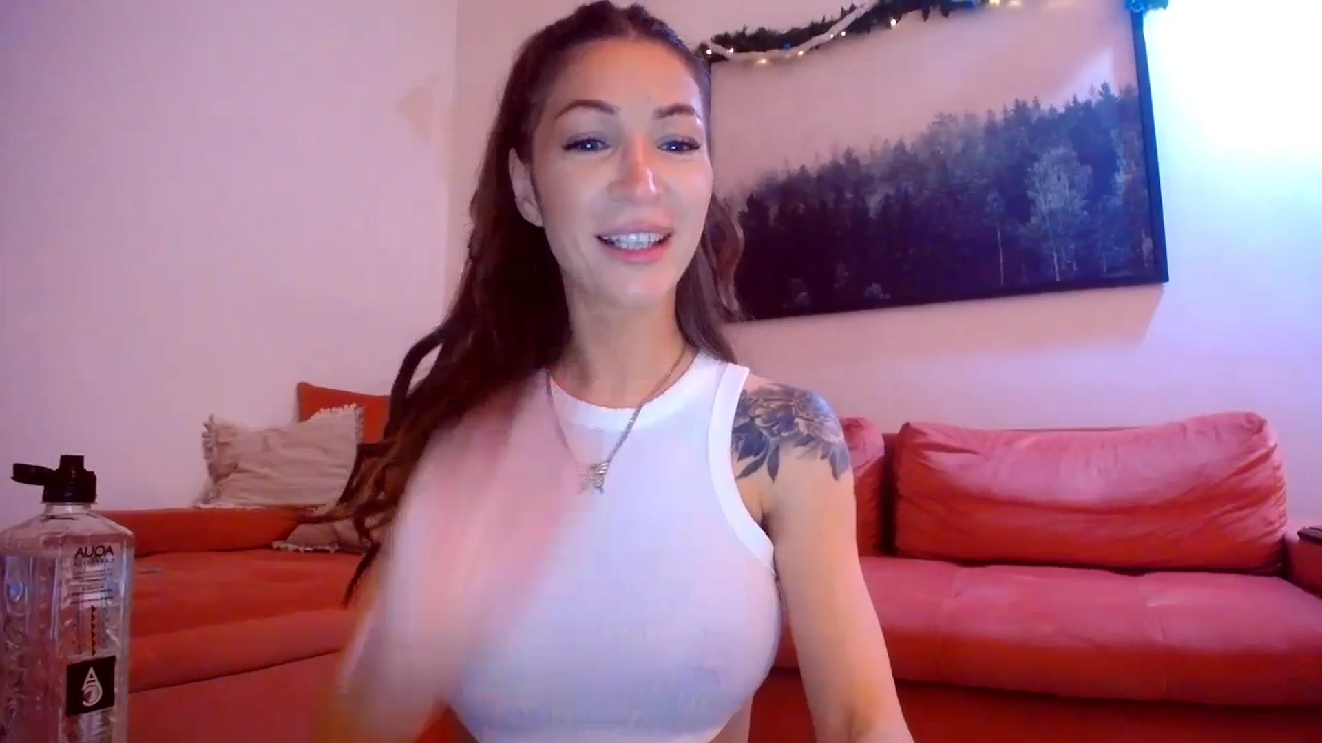 Gallery image thumbnail from Kaylicious's myfreecams stream on, 01/02/2025, 21:36 image 4 of 20