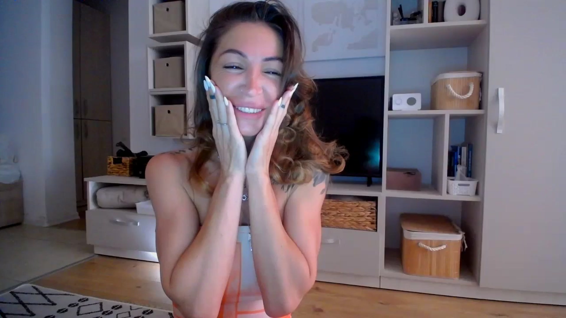 Gallery image thumbnail from Kaylicious's myfreecams stream on, 08/24/2025, 15:42 image 4 of 20