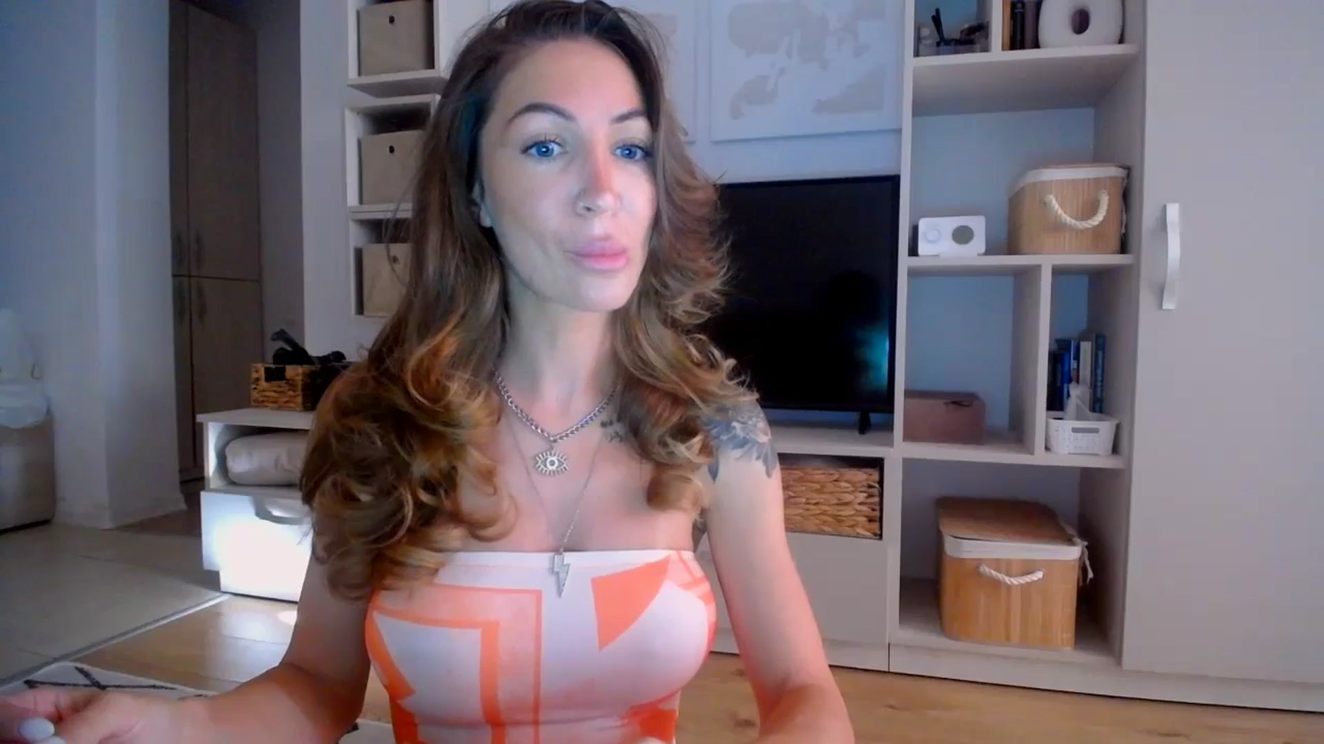 Gallery image thumbnail from Kaylicious's myfreecams stream on, 08/24/2025, 15:42 image 7 of 20
