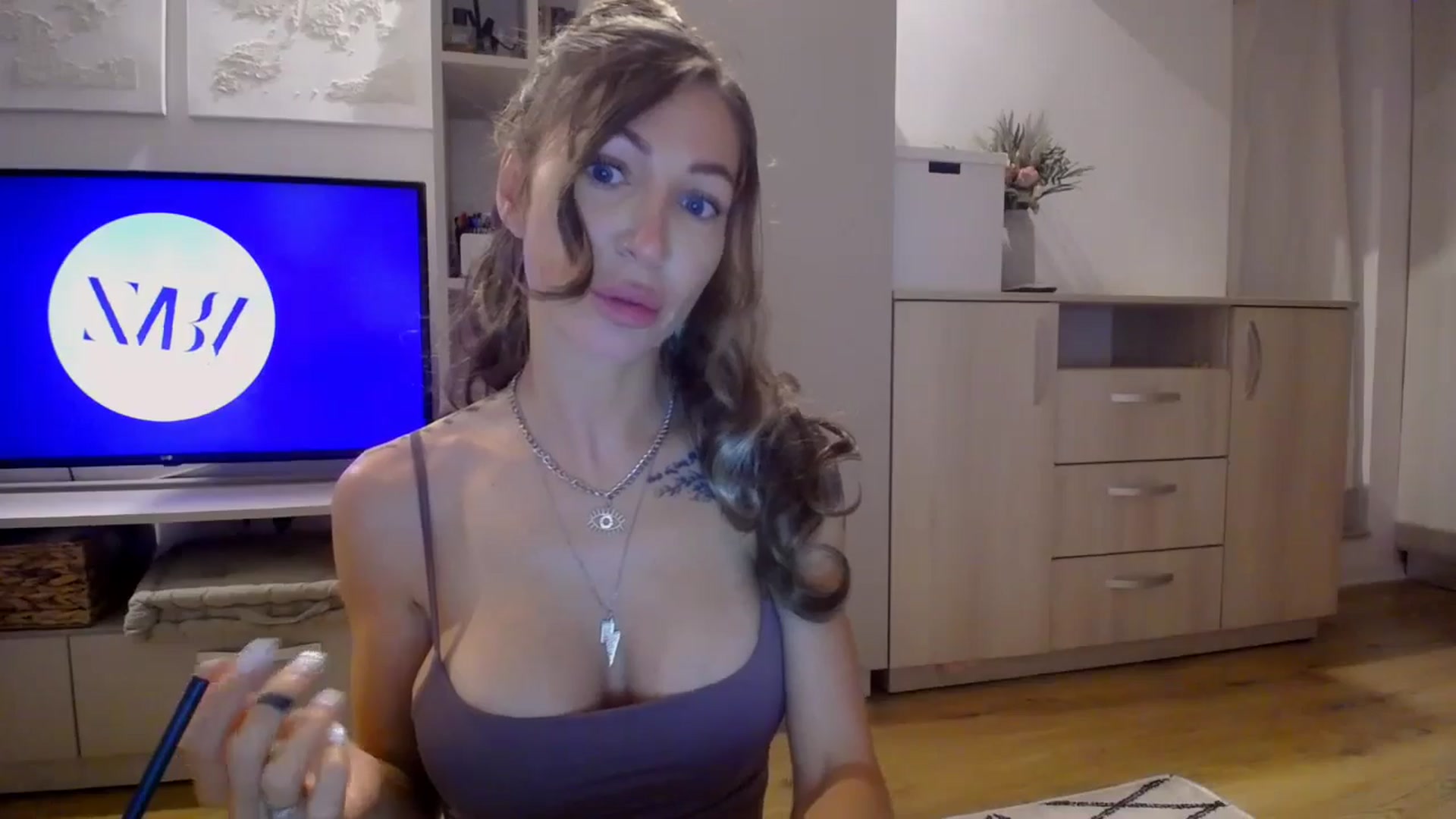 Gallery image thumbnail from Kaylicious's myfreecams stream on, 08/29/2025, 18:11 image 6 of 20
