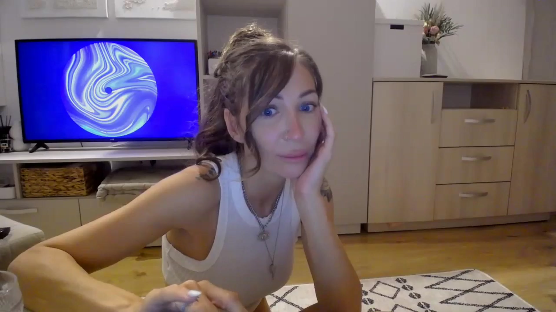 Gallery image thumbnail from Kaylicious's myfreecams stream on, 08/29/2025, 20:06 image 17 of 20