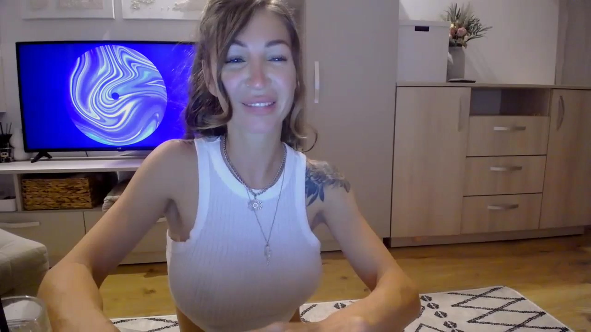 Gallery image thumbnail from Kaylicious's myfreecams stream on, 08/29/2025, 20:06 image 5 of 20