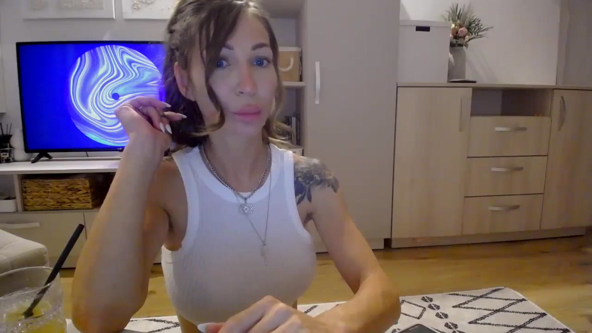 Gallery image thumbnail from Kaylicious's myfreecams stream on, 08/29/2025, 20:06 image 9 of 20