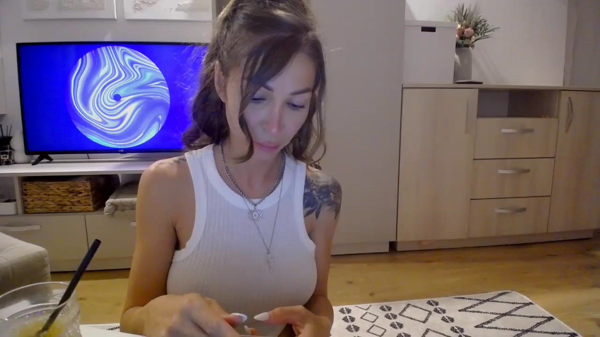 Gallery image thumbnail from Kaylicious's myfreecams stream on, 08/29/2025, 20:06 image 6 of 20