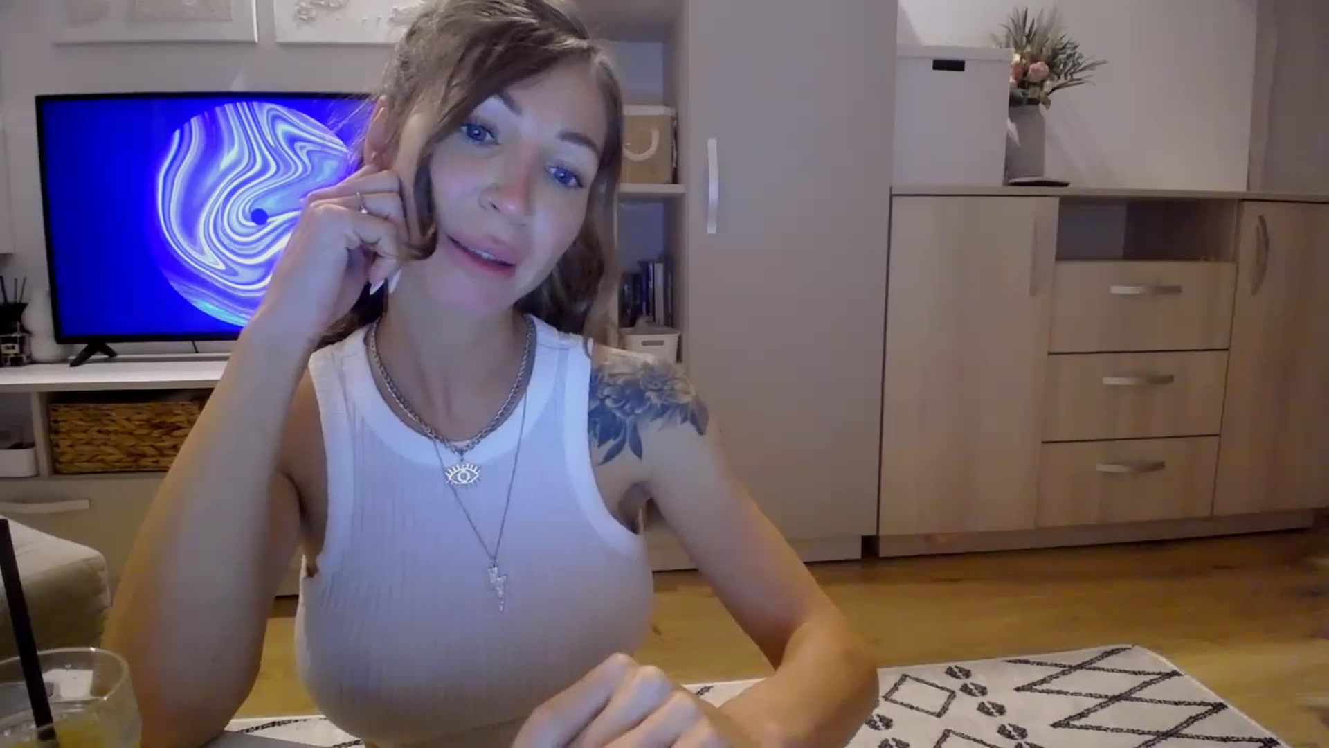 Gallery image thumbnail from Kaylicious's myfreecams stream on, 08/29/2025, 20:06 image 3 of 20