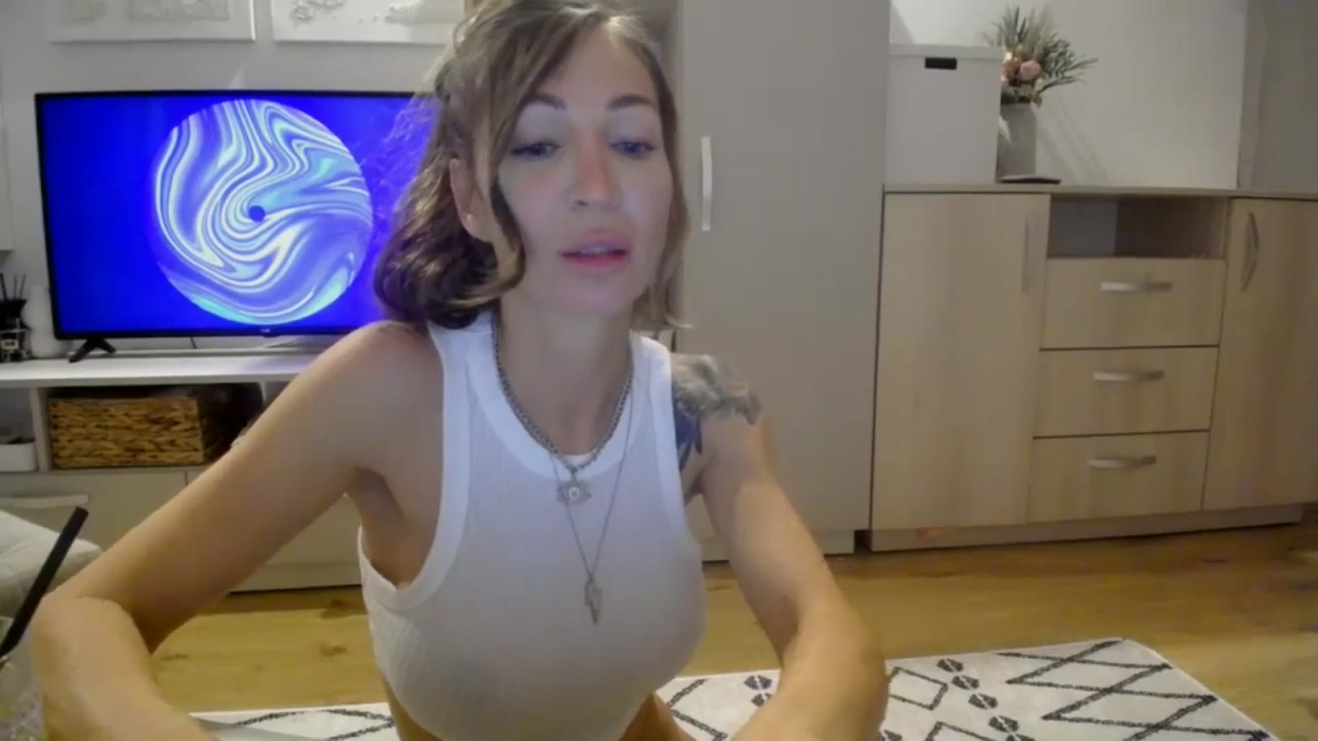 Gallery image thumbnail from Kaylicious's myfreecams stream on, 08/29/2025, 20:06 image 14 of 20