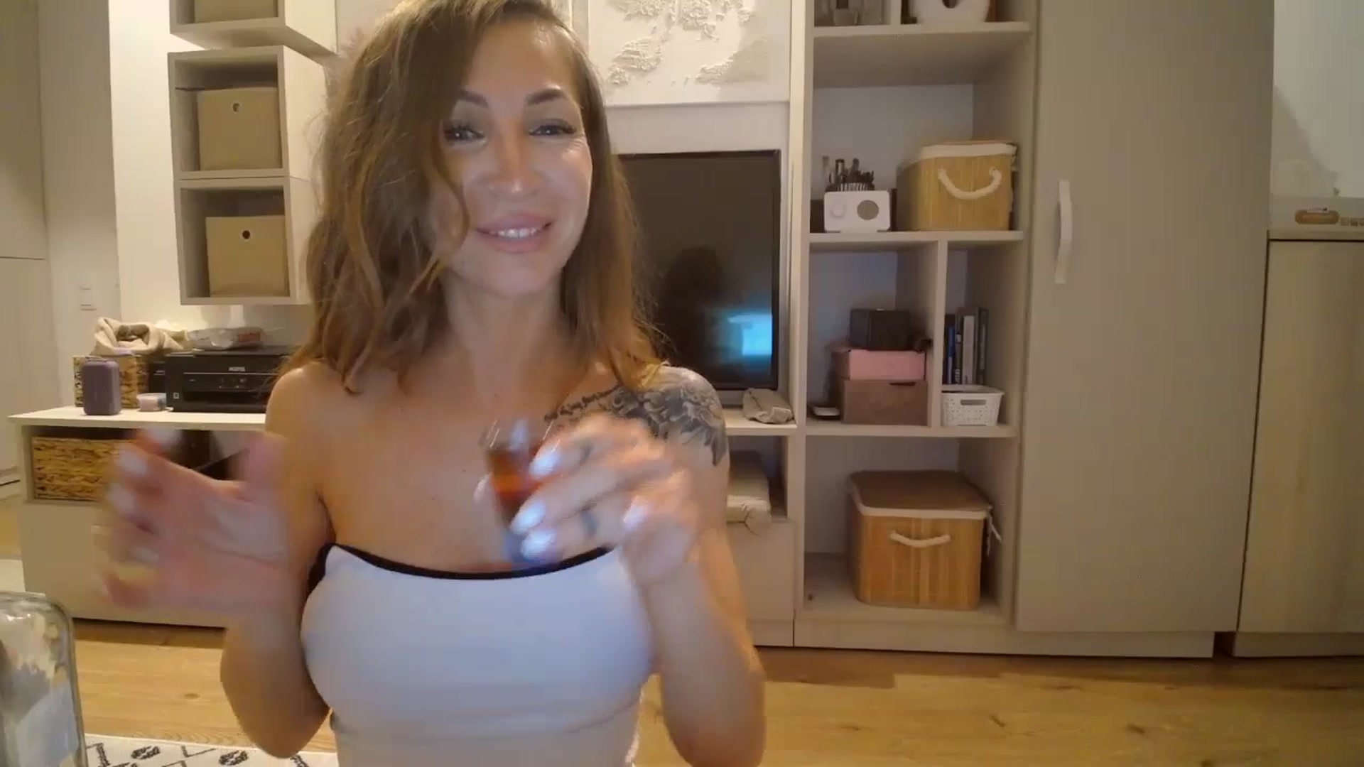 Gallery image thumbnail from Kaylicious's myfreecams stream on, 10/10/2025, 19:36 image 19 of 20