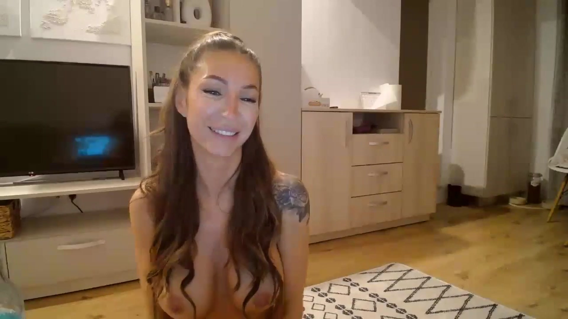 Gallery image thumbnail from Kaylicious's myfreecams stream on, 10/11/2025, 19:38 image 20 of 20