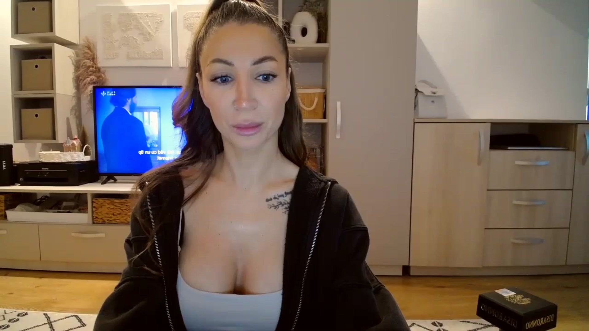 Gallery image thumbnail from Kaylicious's myfreecams stream on, 11/29/2025, 13:24 image 1 of 20