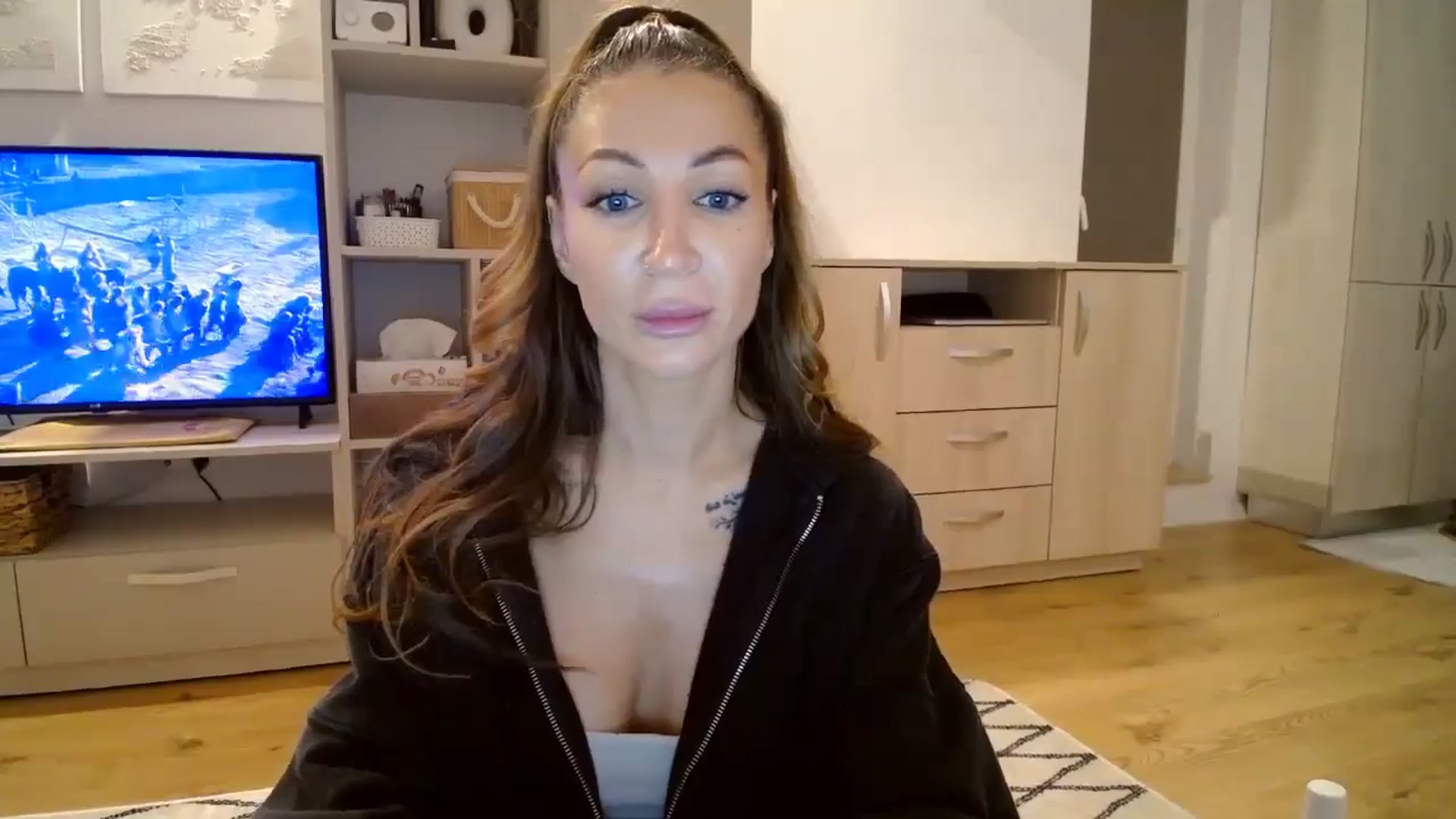 Gallery image thumbnail from Kaylicious's myfreecams stream on, 11/29/2025, 14:49 image 19 of 20