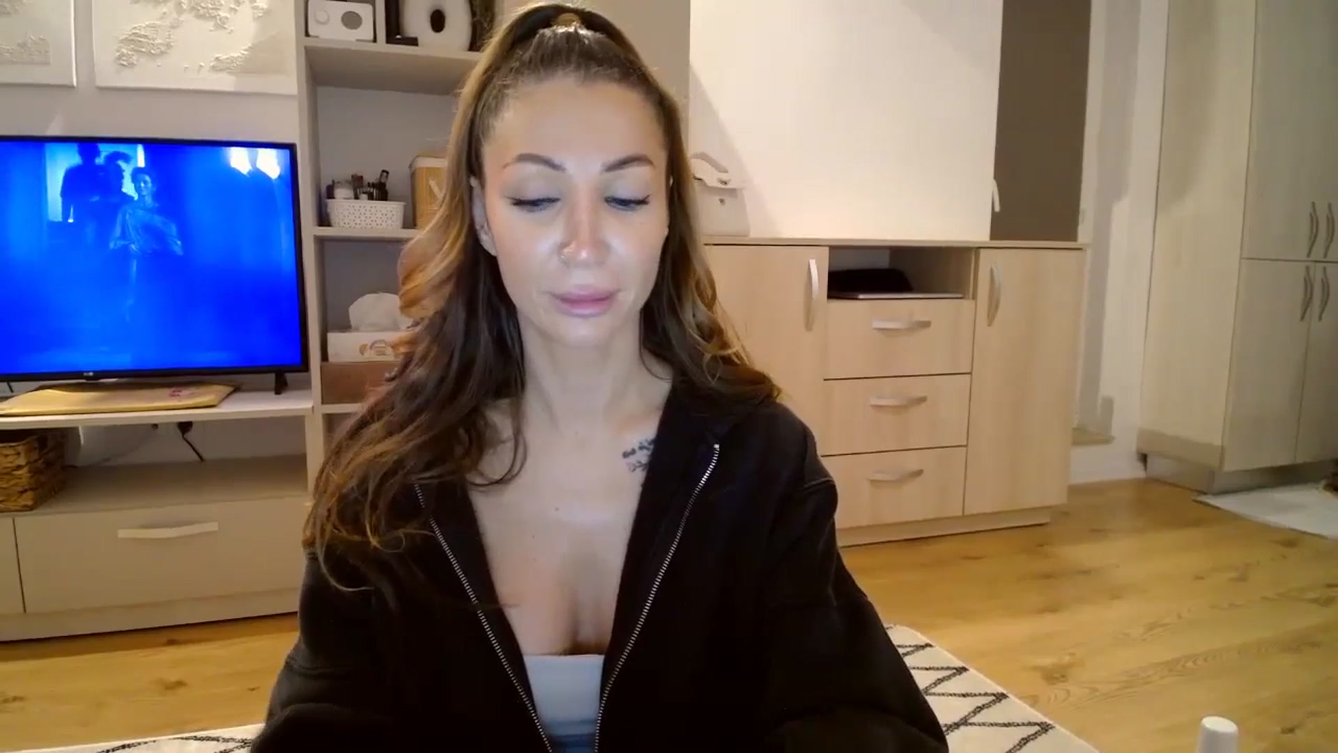 Gallery image thumbnail from Kaylicious's myfreecams stream on, 11/29/2025, 14:49 image 16 of 20
