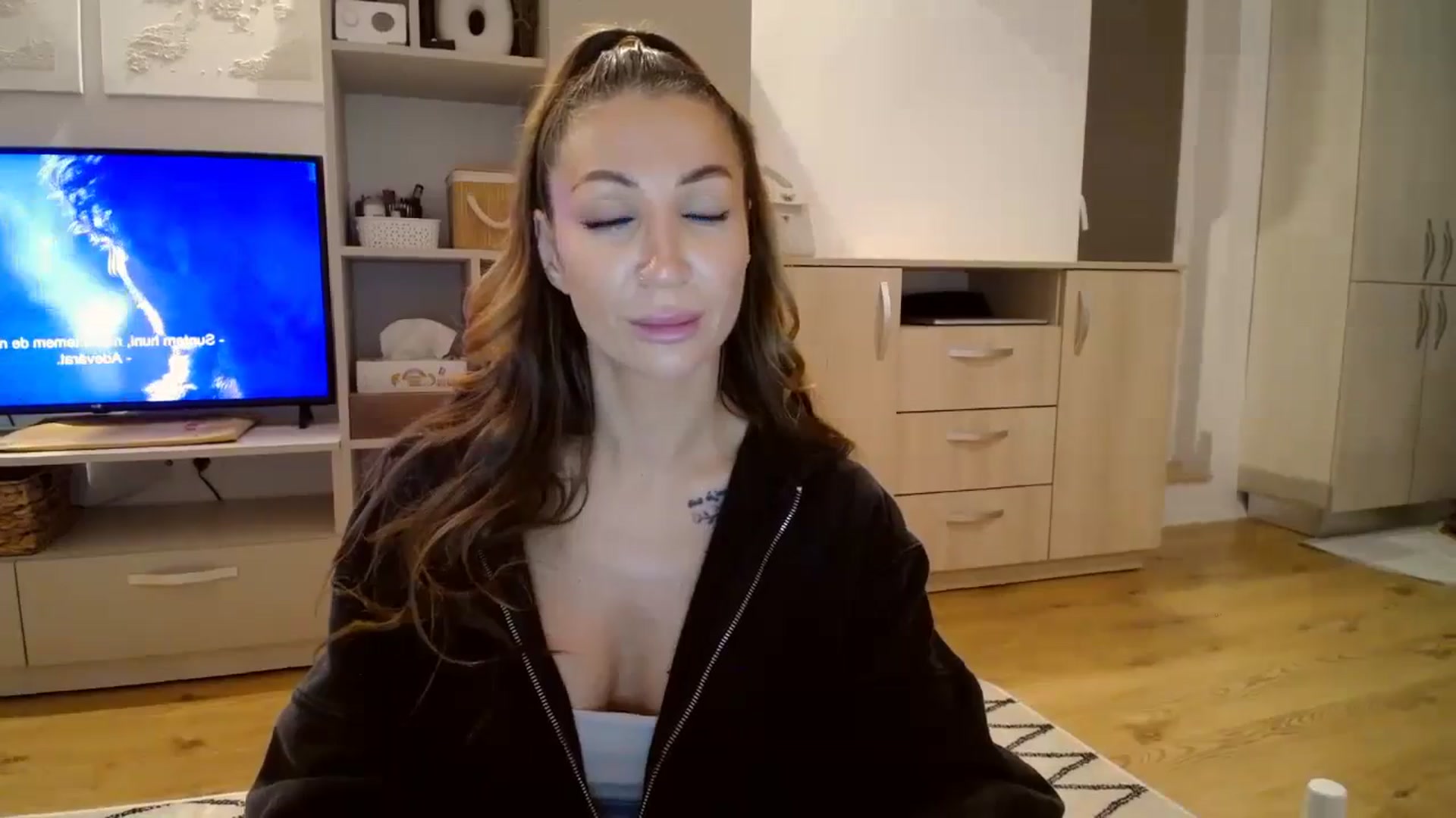 Gallery image thumbnail from Kaylicious's myfreecams stream on, 11/29/2025, 14:49 image 20 of 20