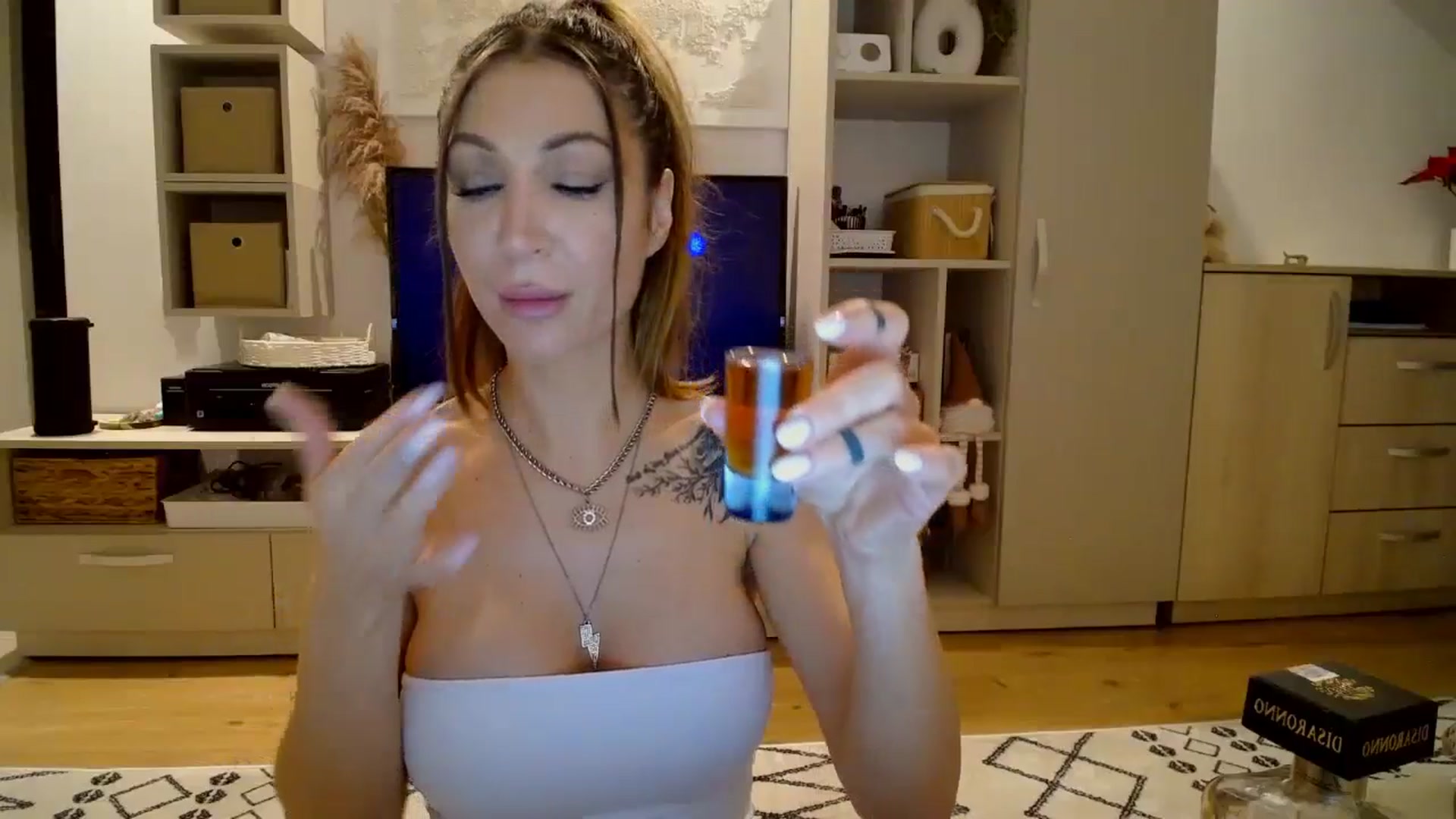 Gallery image thumbnail from Kaylicious's myfreecams stream on, 12/19/2025, 20:11 image 11 of 20