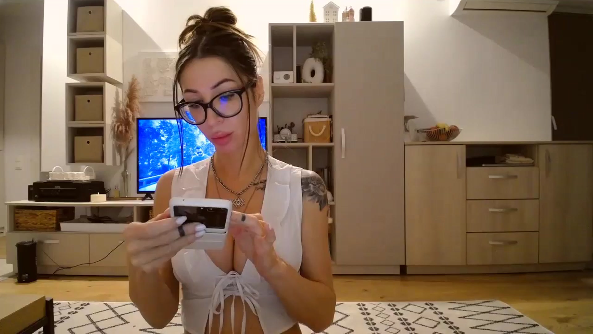 Gallery image thumbnail from Kaylicious's myfreecams stream on, 01/11/2026, 20:18 image 6 of 20