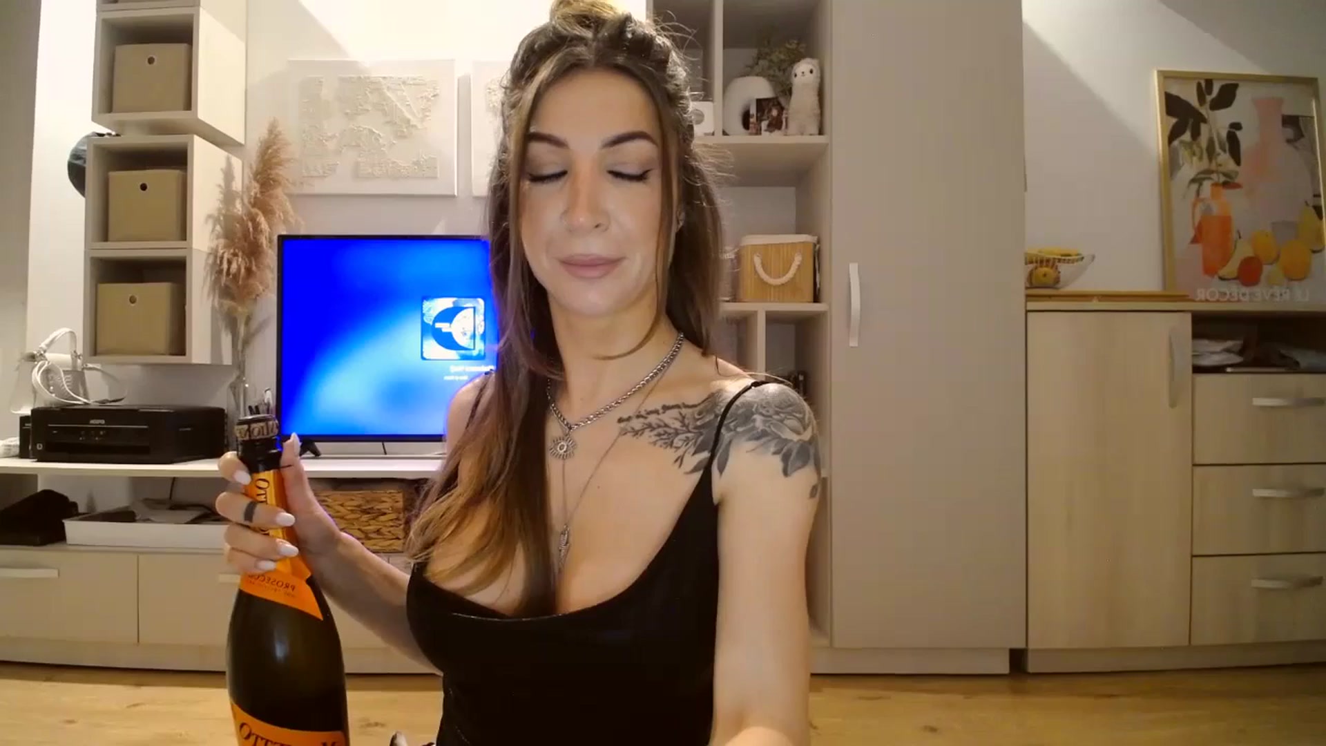 Gallery image thumbnail from Kaylicious's myfreecams stream on, 01/30/2026, 16:52 image 12 of 20