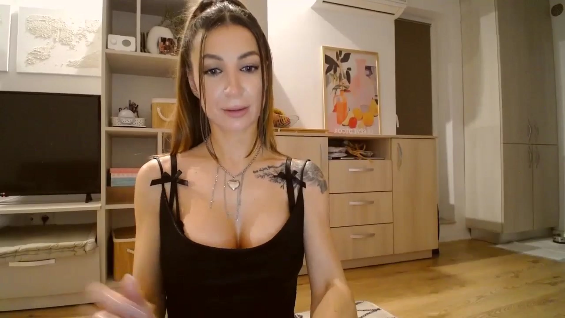 Gallery image thumbnail from Kaylicious's myfreecams stream on, 02/07/2026, 21:18 image 12 of 20
