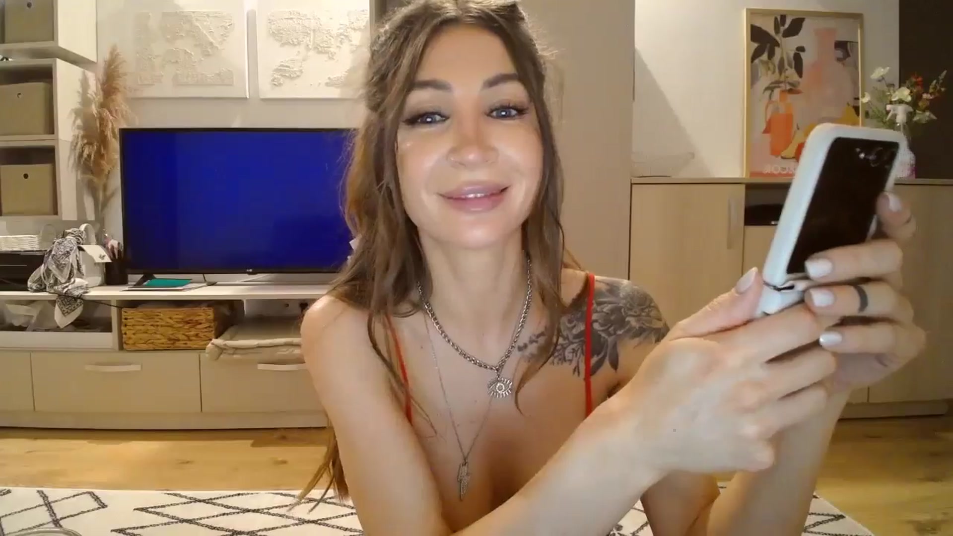 Gallery image thumbnail from Kaylicious's myfreecams stream on, 02/14/2026, 20:32 image 13 of 20