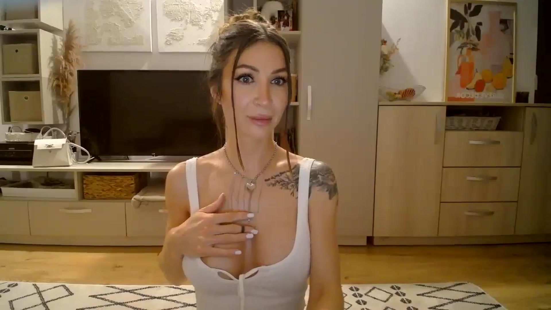 Gallery image thumbnail from Kaylicious's myfreecams stream on, 02/27/2026, 19:00 image 11 of 20