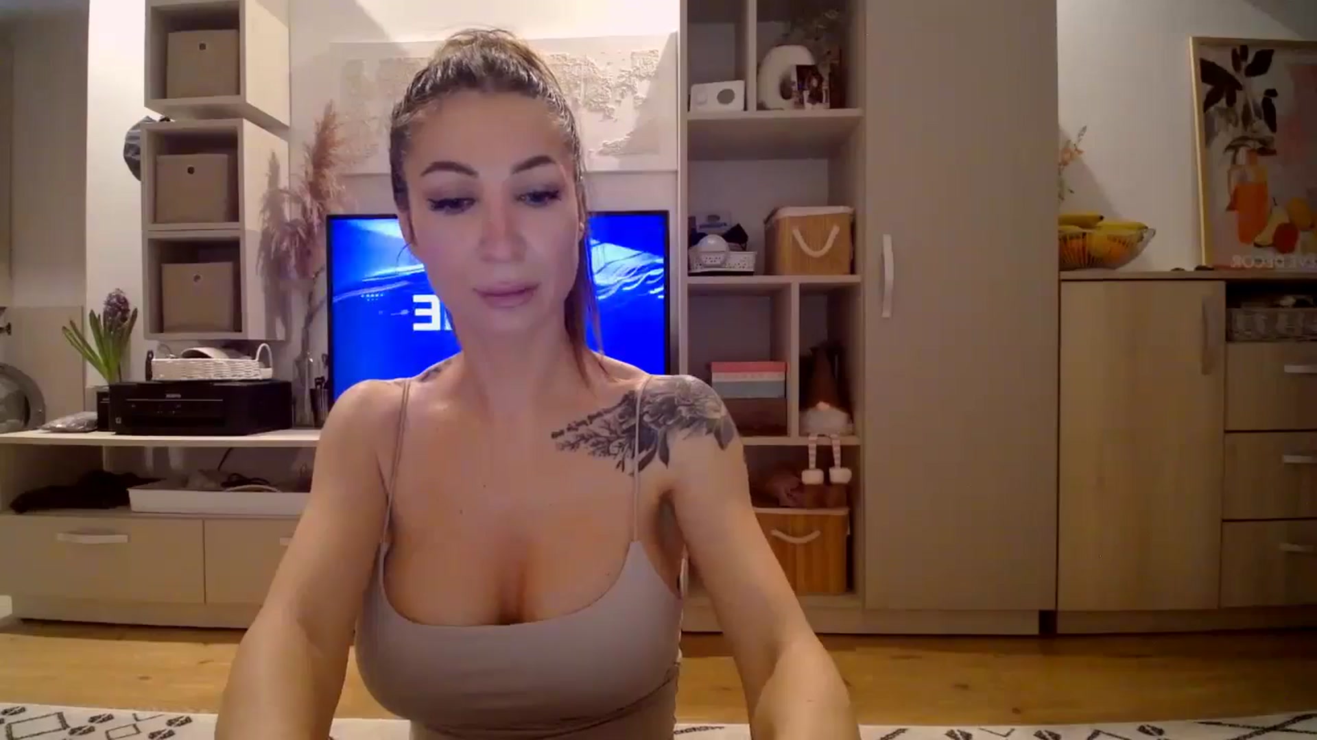 Gallery image thumbnail from Kaylicious's myfreecams stream on, 03/14/2026, 19:27 image 15 of 20