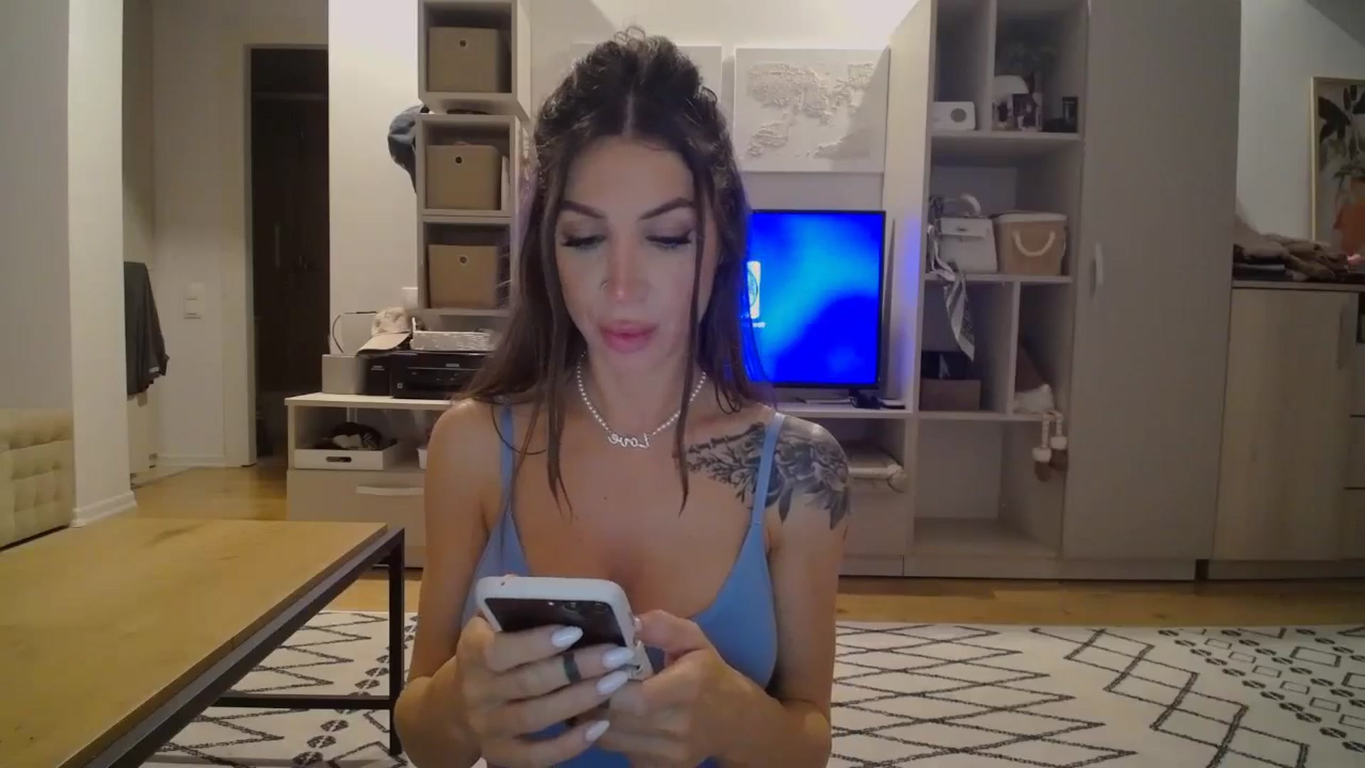 Gallery image thumbnail from Kaylicious's myfreecams stream on, 05/09/2026, 18:50 image 10 of 20