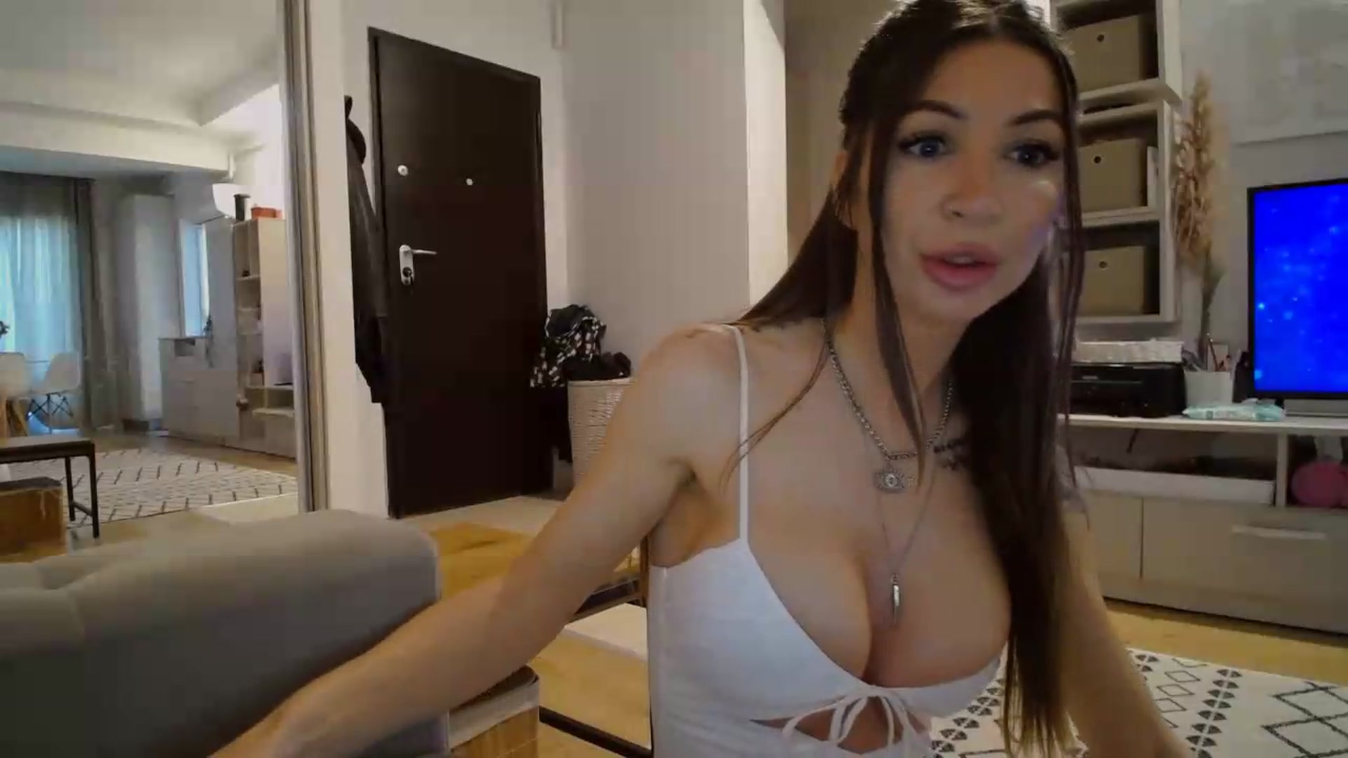 Gallery image thumbnail from Kaylicious's myfreecams stream on, 05/15/2026, 07:35 image 3 of 20