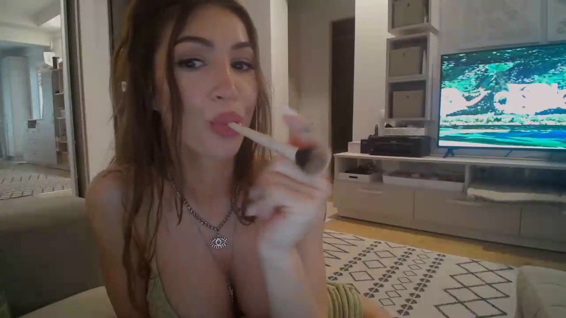 Gallery image thumbnail from Kaylicious's myfreecams stream on, 06/04/2026, 14:05 image 5 of 20