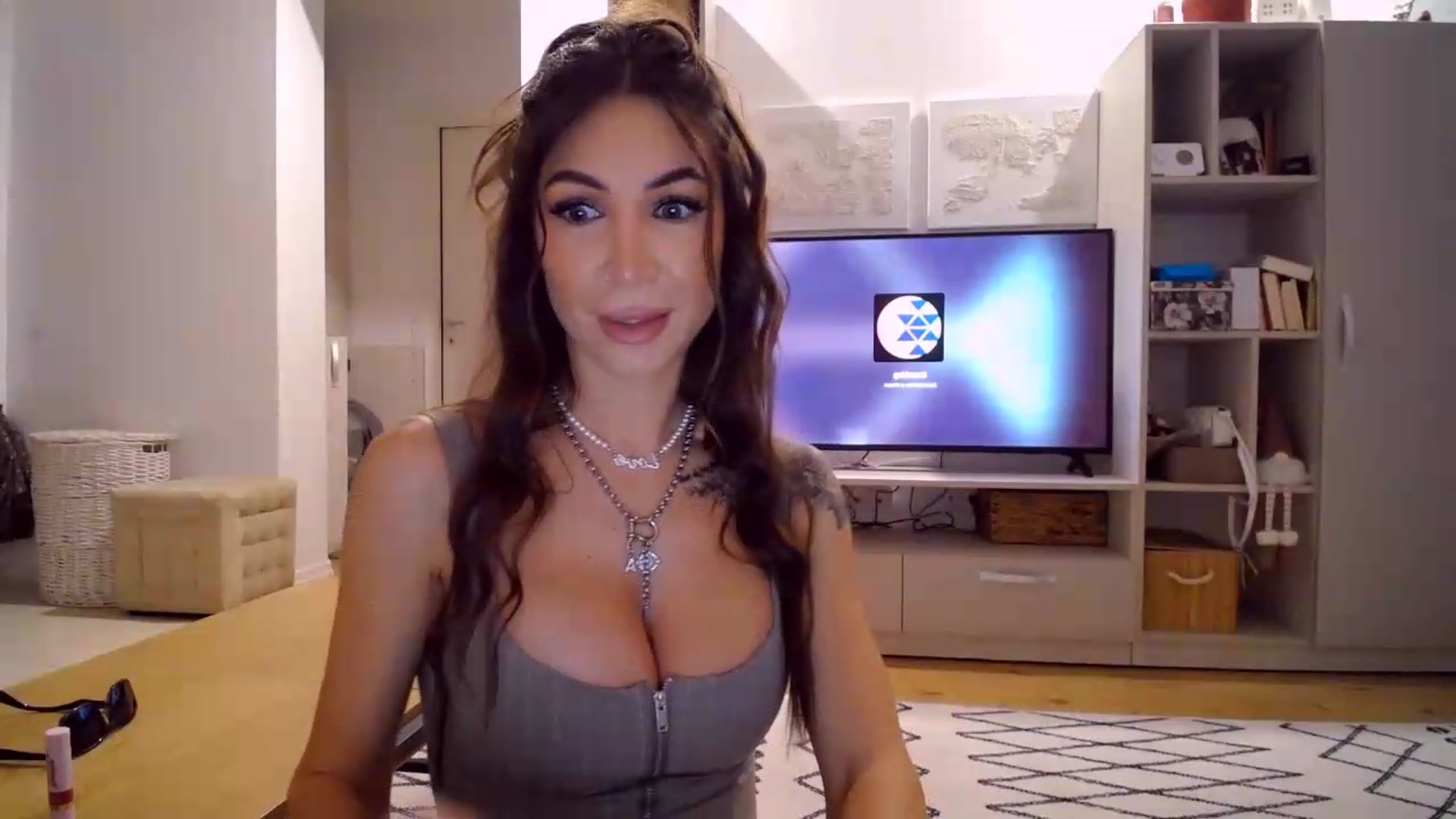 Gallery image thumbnail from Kaylicious's myfreecams stream on, 08/01/2026, 17:32 image 19 of 20
