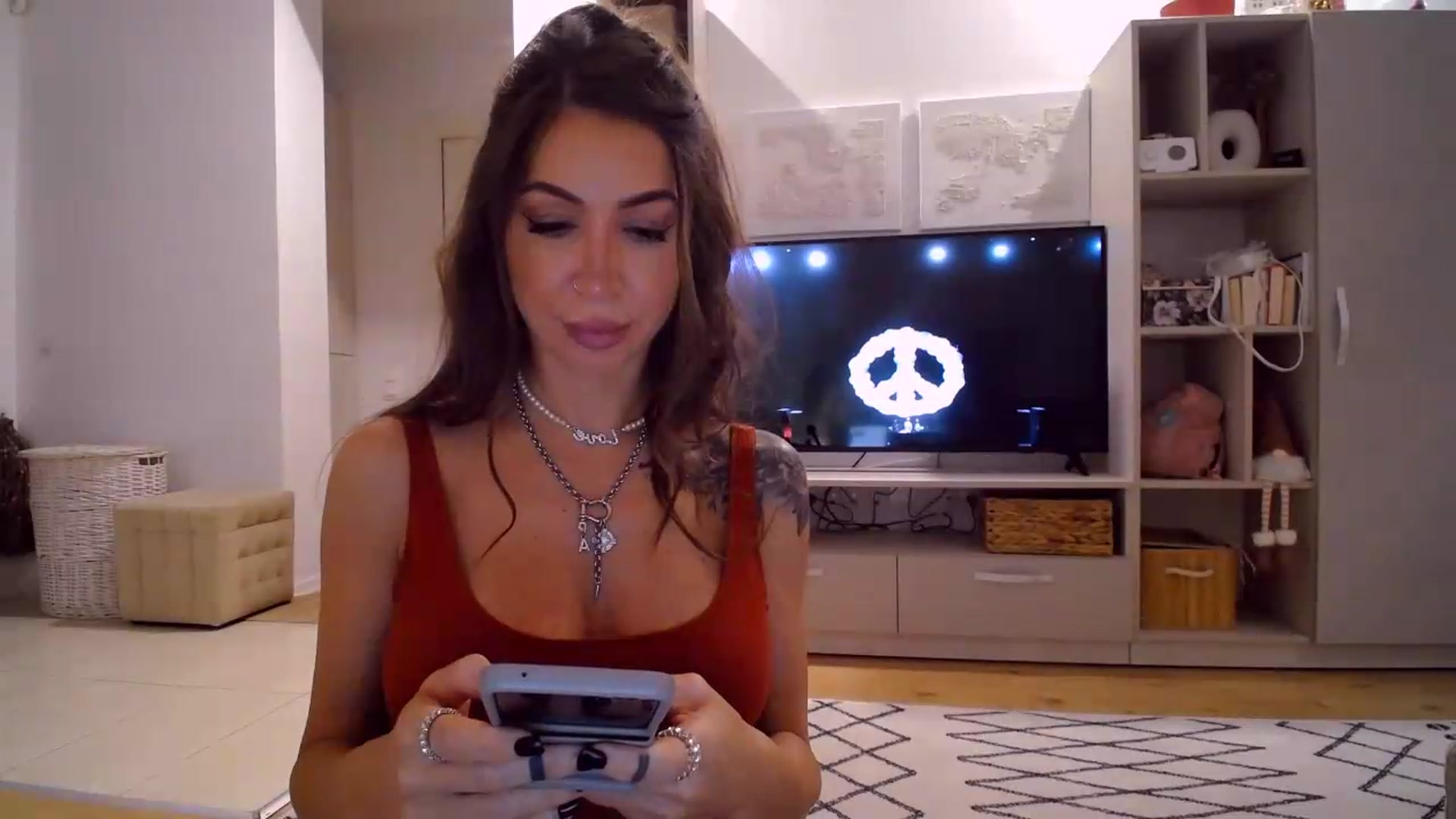 Gallery image thumbnail from Kaylicious's myfreecams stream on, 09/06/2026, 16:56 image 11 of 20