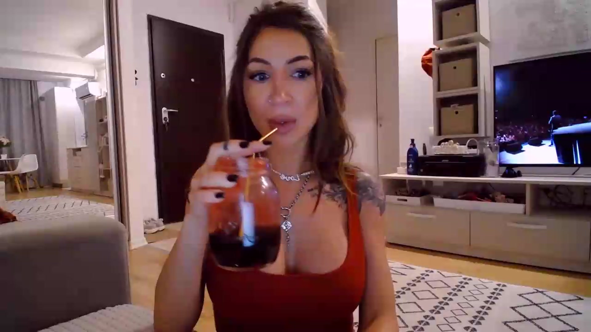 Gallery image thumbnail from Kaylicious's myfreecams stream on, 09/06/2026, 17:42 image 13 of 20