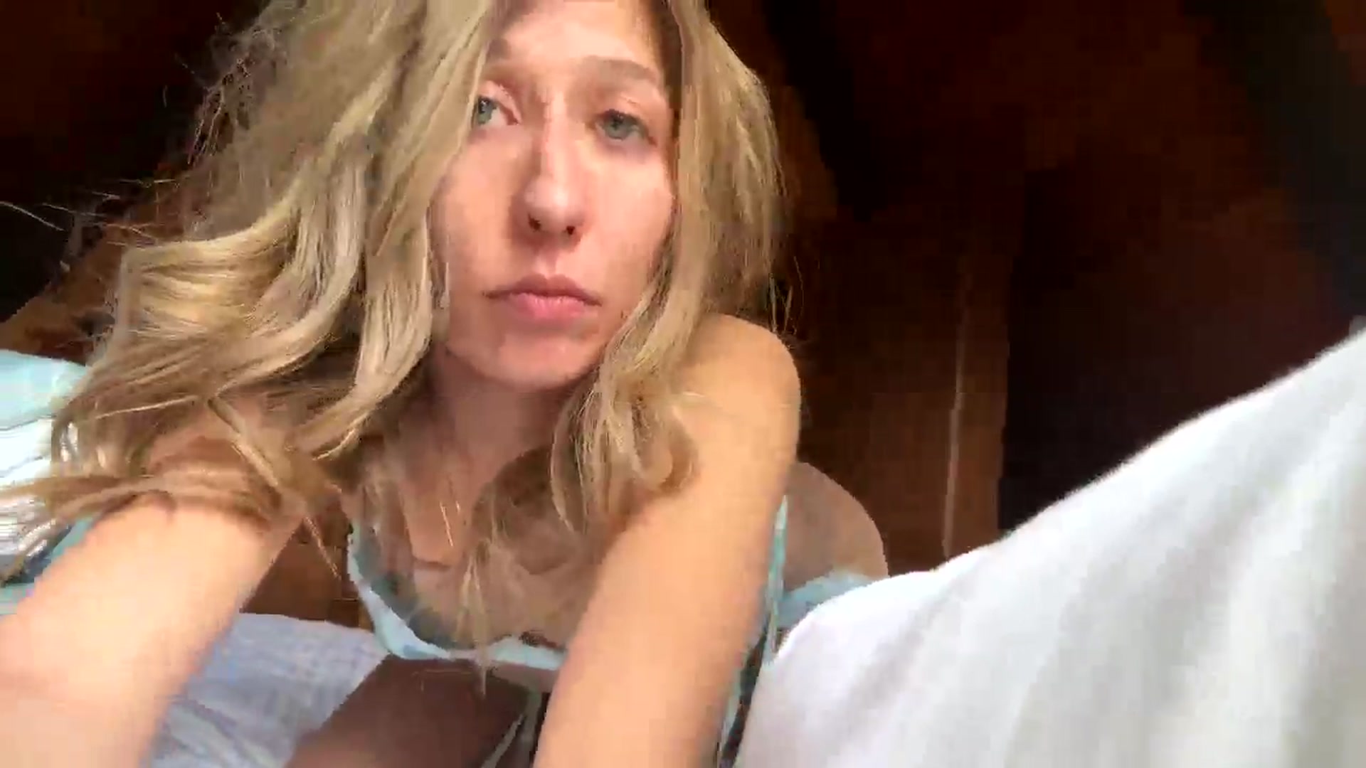 Gallery image thumbnail from Kaylie_Mae1's myfreecams stream on, 04/04/2026, 15:45 image 19 of 20