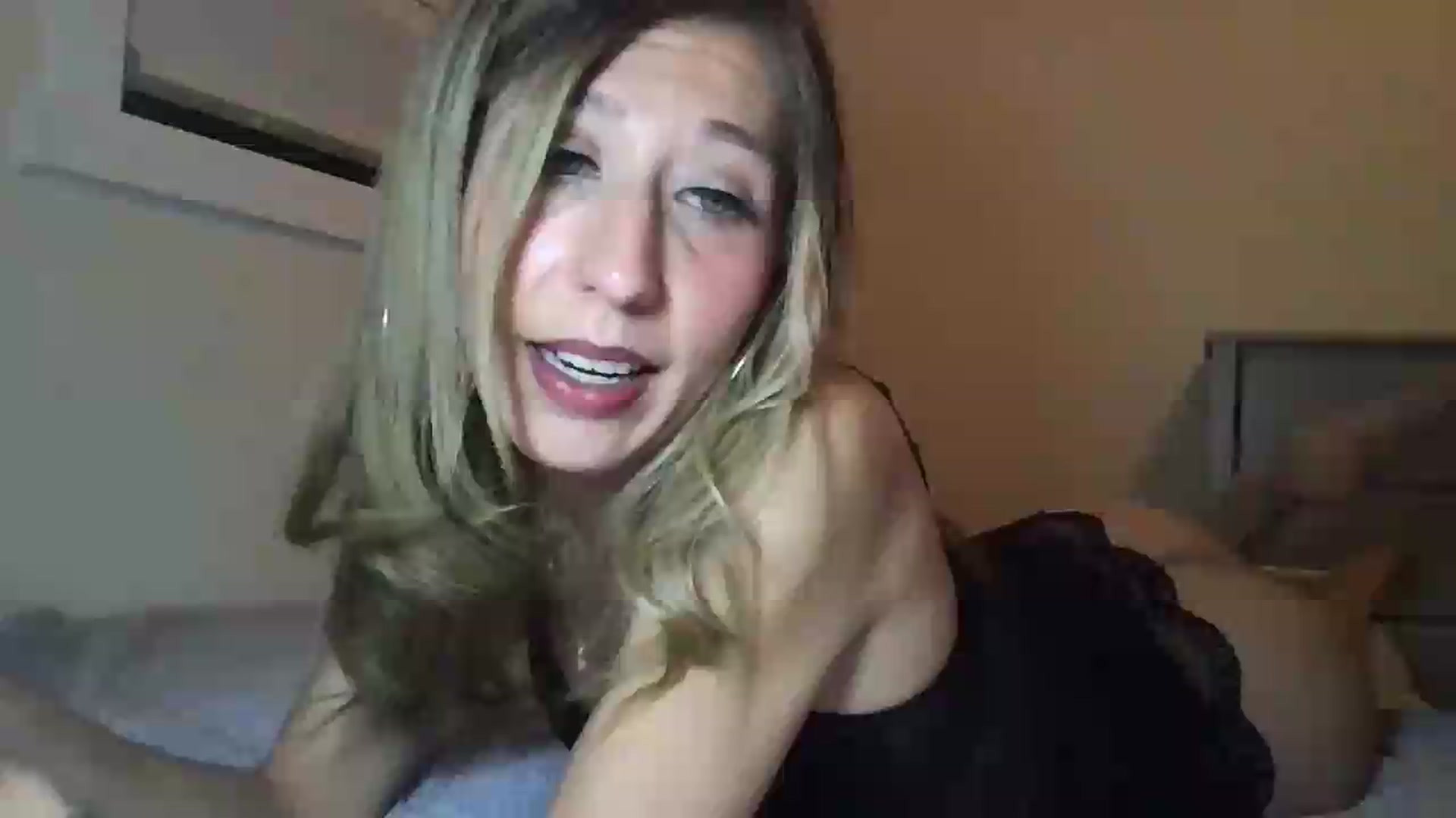 Gallery image thumbnail from Kaylie_Mae1's myfreecams stream on, 05/14/2026, 09:20 image 7 of 20