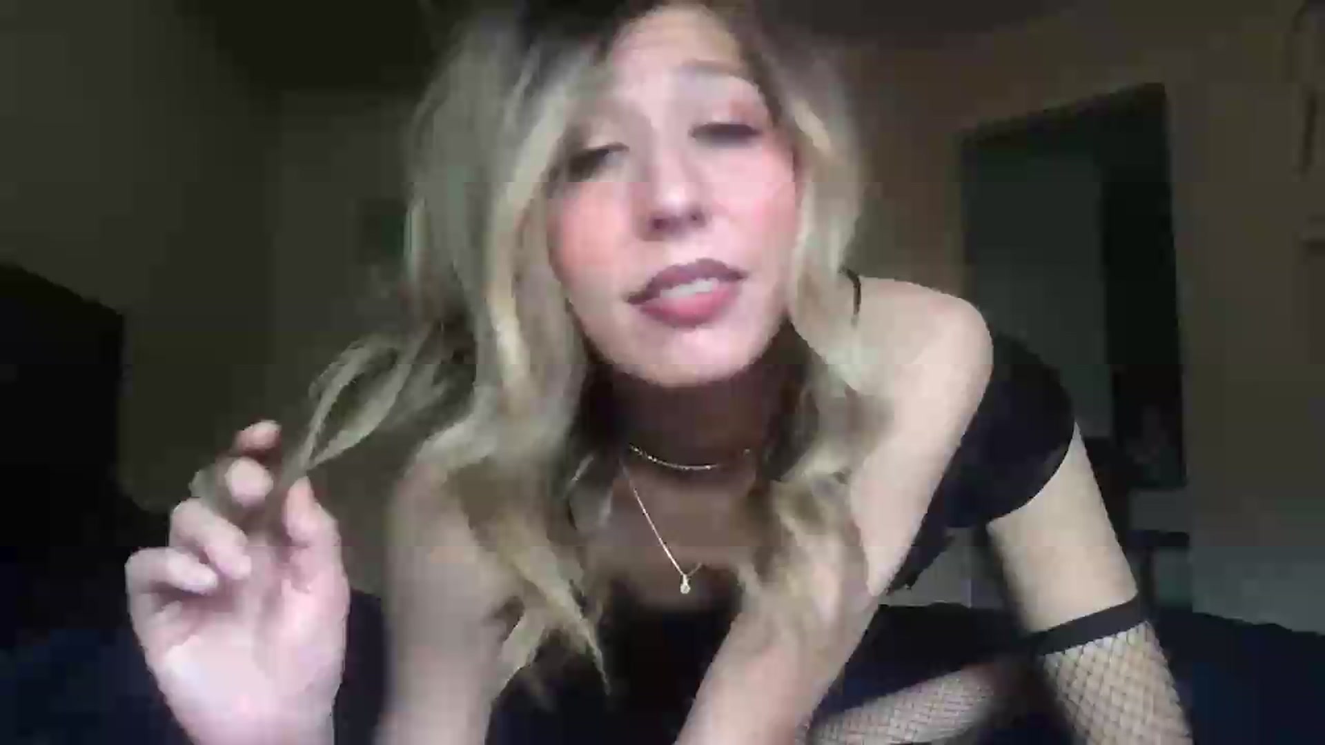 Gallery image thumbnail from Kaylie_Mae1's myfreecams stream on, 05/30/2026, 15:26 image 1 of 20
