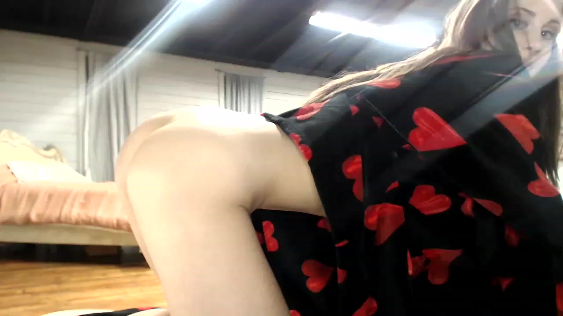 Gallery image thumbnail from Kayros780's myfreecams stream on, 11/19/2022, 10:44 image 7 of 20