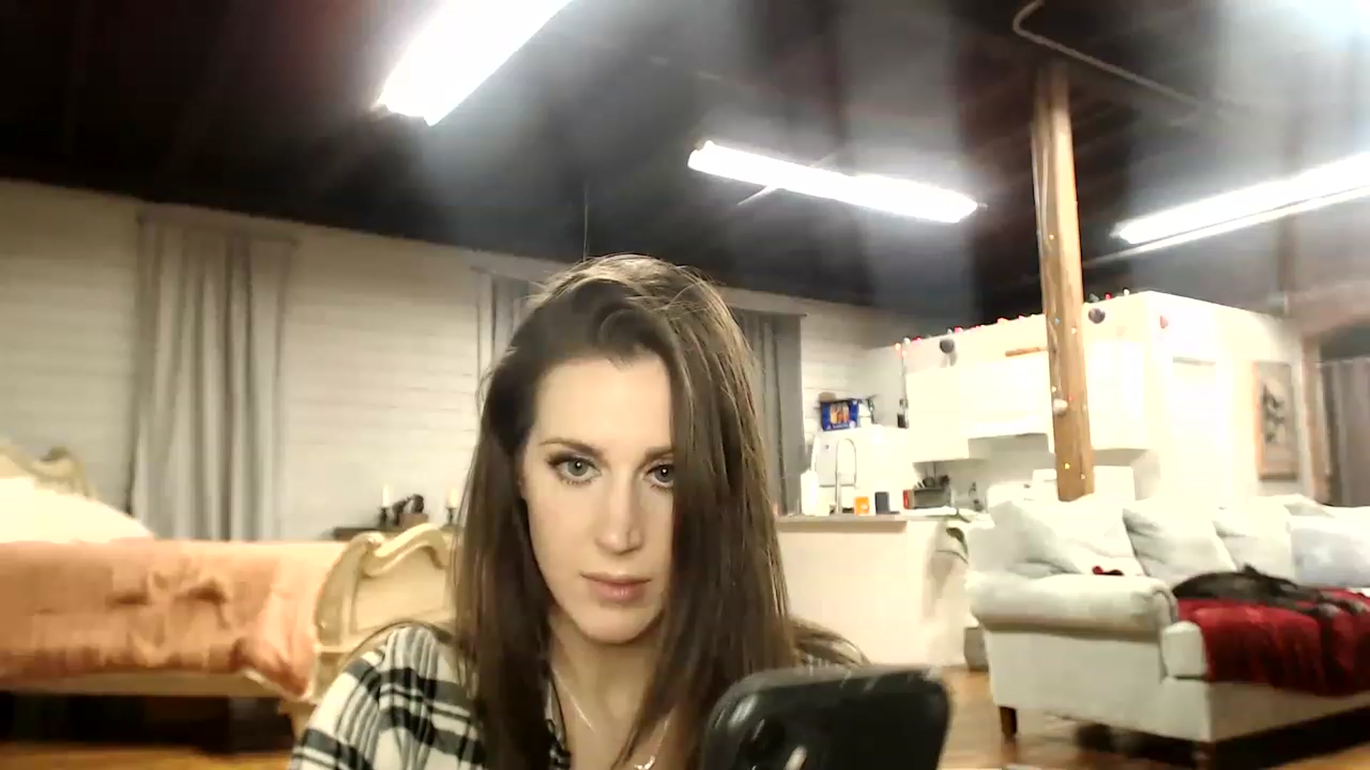 Gallery image thumbnail from Kayros780's myfreecams stream on, 11/23/2022, 09:41 image 2 of 20