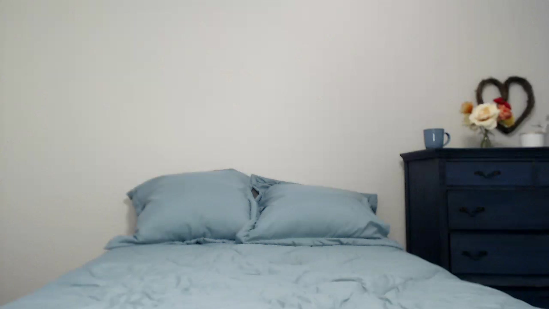 Gallery image thumbnail from Kayros780's myfreecams stream on, 12/15/2022, 19:25 image 11 of 20