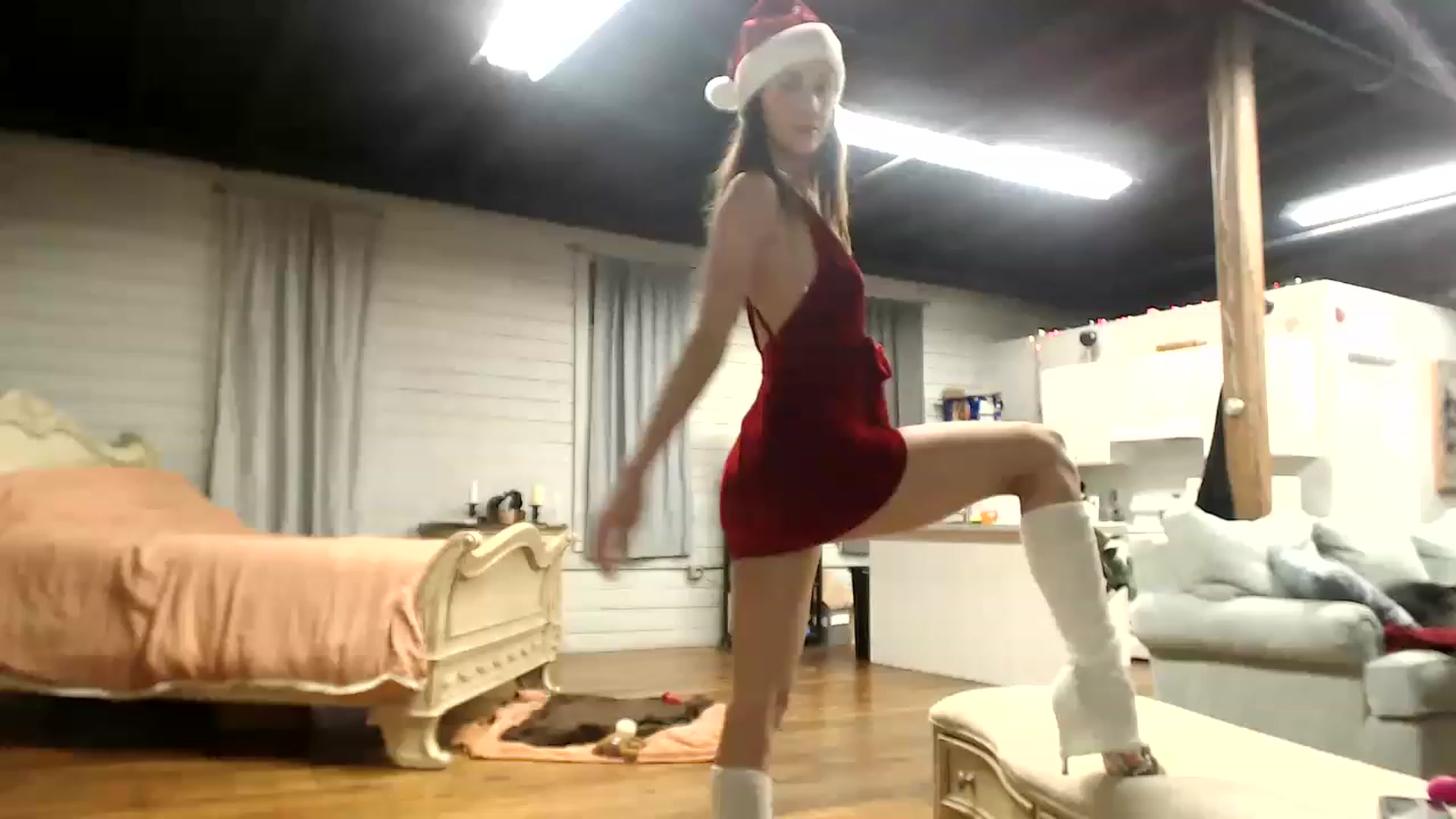 Gallery image thumbnail from Kayros780's myfreecams stream on, 12/25/2022, 10:41 image 19 of 20