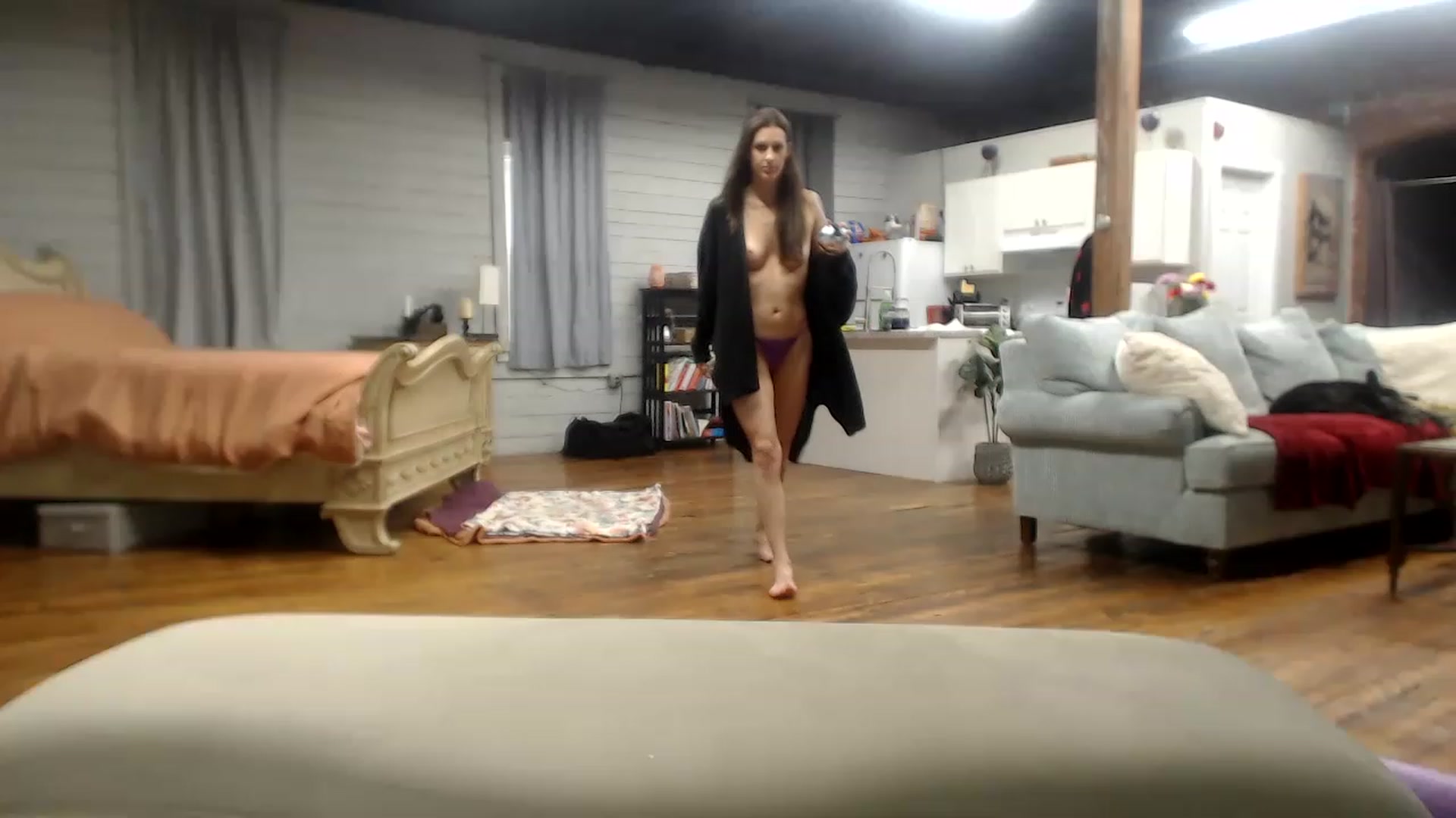 Gallery image thumbnail from Kayros780's myfreecams stream on, 02/13/2023, 12:55 image 18 of 20