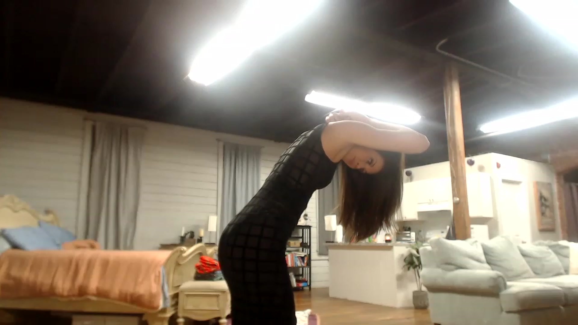 Gallery image thumbnail from Kayros780's myfreecams stream on, 03/06/2023, 07:14 image 5 of 20