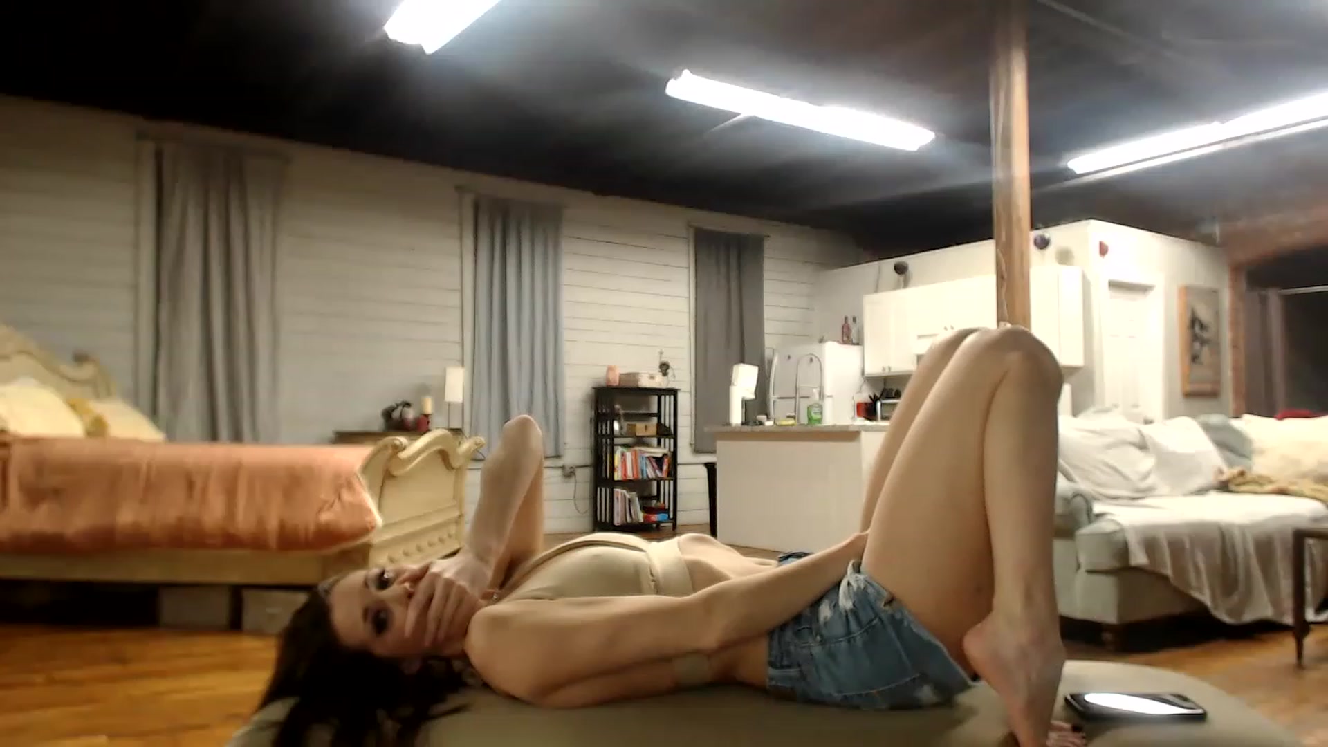 Gallery image thumbnail from Kayros780's myfreecams stream on, 03/23/2023, 06:04 image 4 of 20