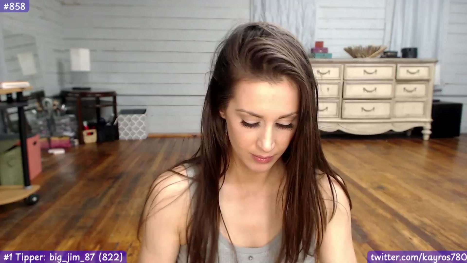 Gallery image thumbnail from Kayros780's myfreecams stream on, 10/27/2023, 07:54 image 9 of 20